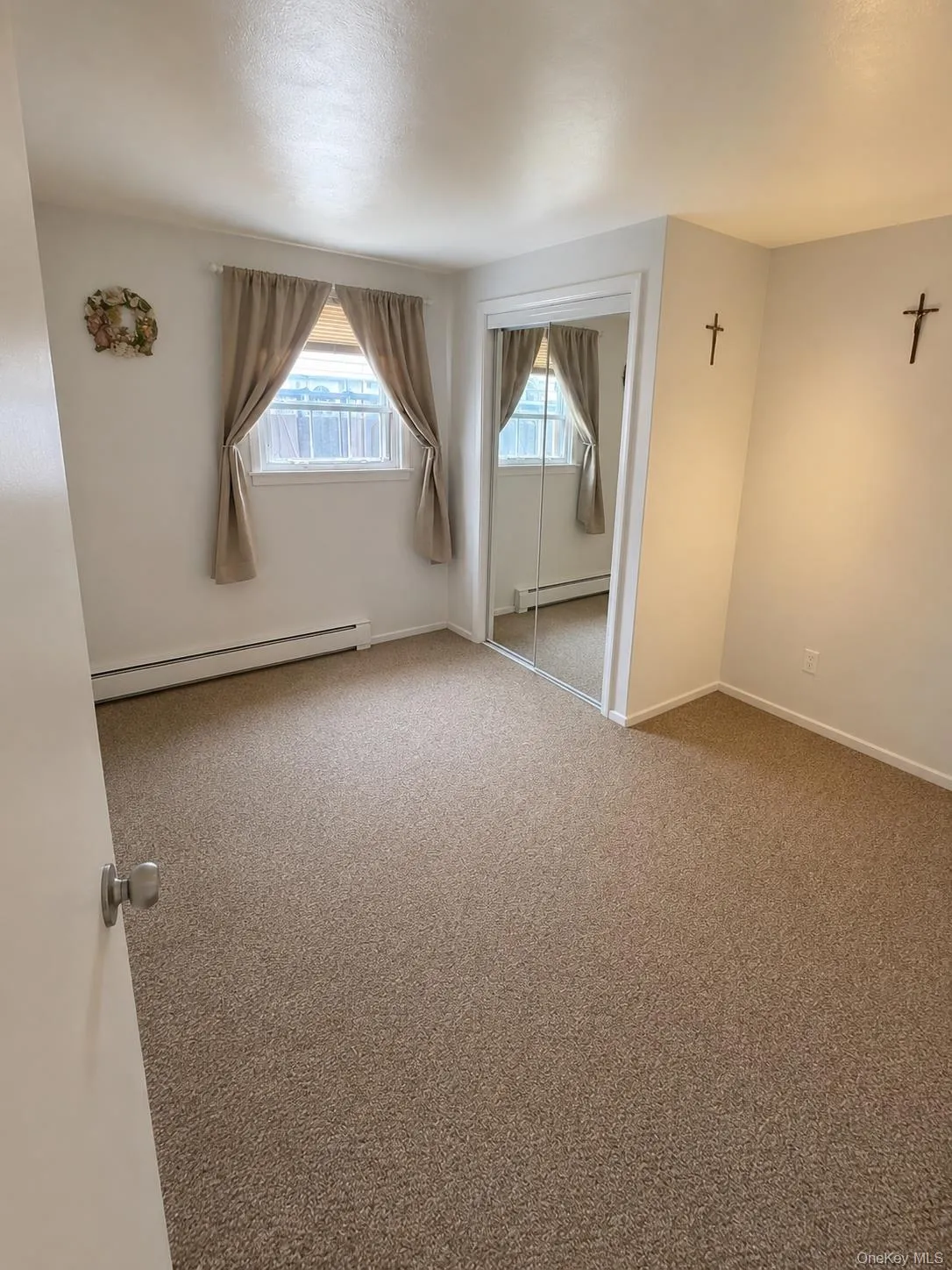 272 davenport, Babylon, NY, 2 Bedrooms Bedrooms, 5 Rooms Rooms,1 BathroomBathrooms,Residential Lease,For Rent,davenport,0,1026494 272 davenport, Babylon, NY, 2 Bedrooms Bedrooms, 5 Rooms Rooms,1 BathroomBathrooms,Residential Lease,For Rent,davenport,0,1026494