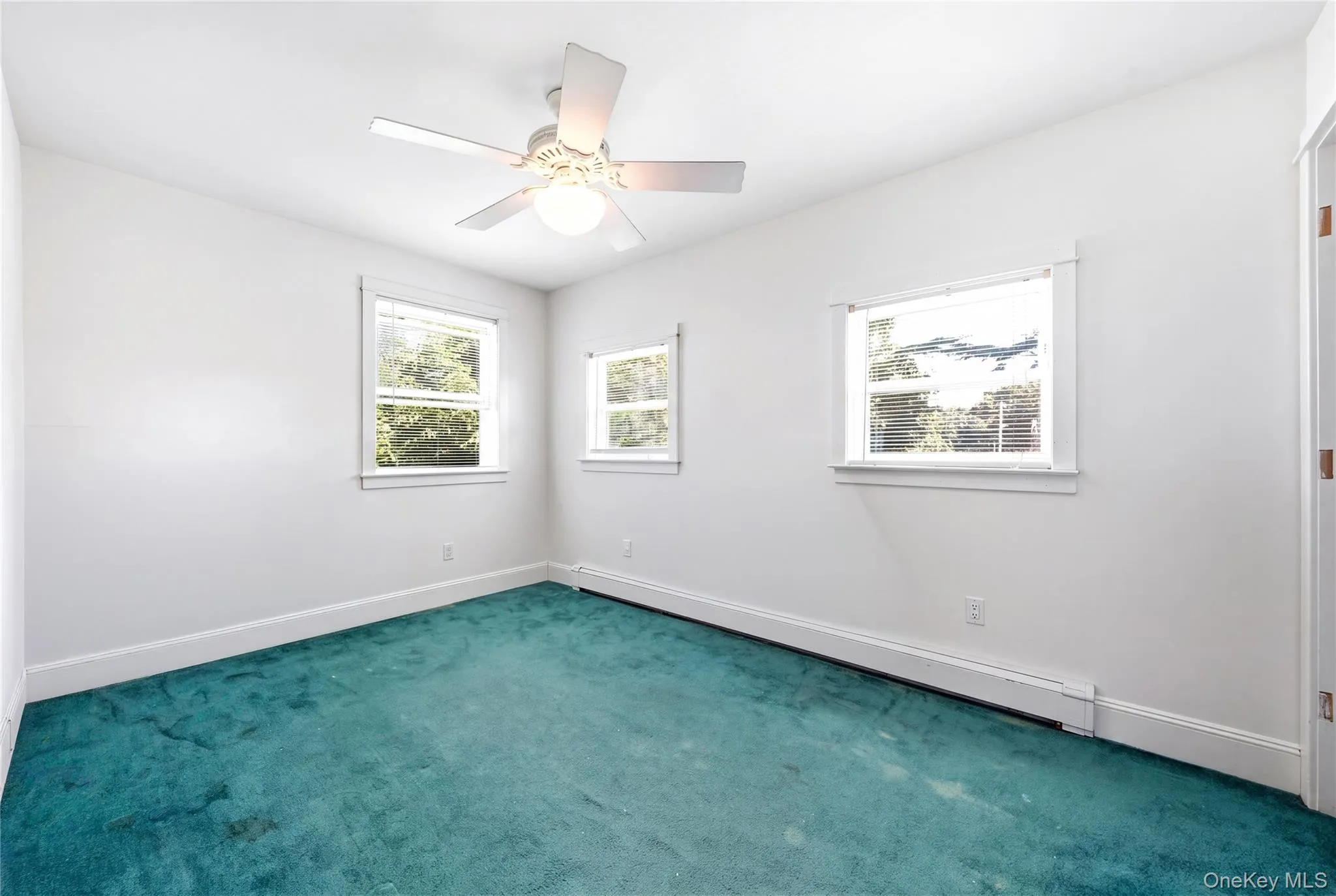 100 Elm Street, Islip, NY, 4 Bedrooms Bedrooms, 8 Rooms Rooms,2 BathroomsBathrooms,Residential,For Rent,Elm,0,1026497 100 Elm Street, Islip, NY, 4 Bedrooms Bedrooms, 8 Rooms Rooms,2 BathroomsBathrooms,Residential,For Rent,Elm,0,1026497