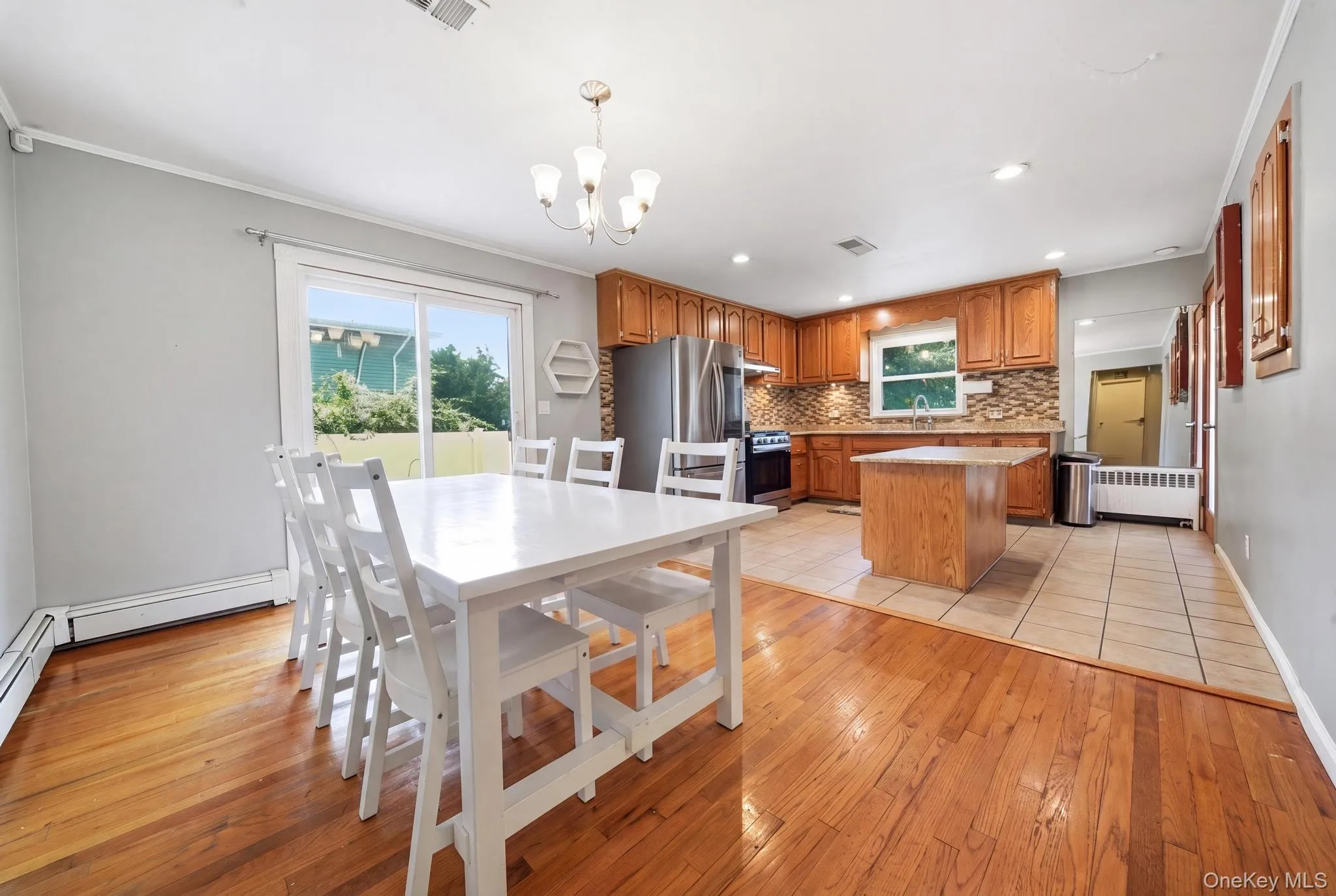 32 Lake Avenue, Babylon, NY, 3 Bedrooms Bedrooms, 8 Rooms Rooms,2 BathroomsBathrooms,Residential,For Rent,Lake,0,1026504 32 Lake Avenue, Babylon, NY, 3 Bedrooms Bedrooms, 8 Rooms Rooms,2 BathroomsBathrooms,Residential,For Rent,Lake,0,1026504