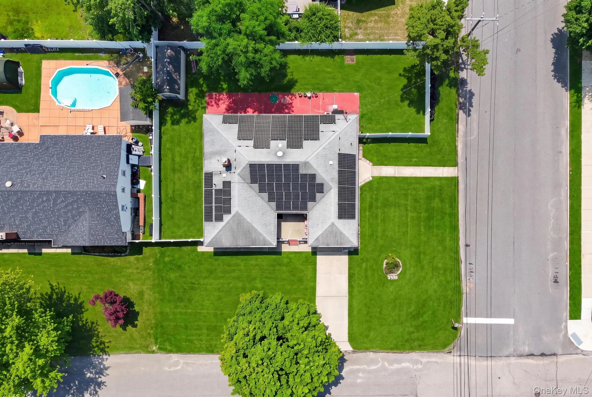 32 Lake Avenue, Babylon, NY, 3 Bedrooms Bedrooms, 8 Rooms Rooms,2 BathroomsBathrooms,Residential,For Rent,Lake,0,1026504 32 Lake Avenue, Babylon, NY, 3 Bedrooms Bedrooms, 8 Rooms Rooms,2 BathroomsBathrooms,Residential,For Rent,Lake,0,1026504