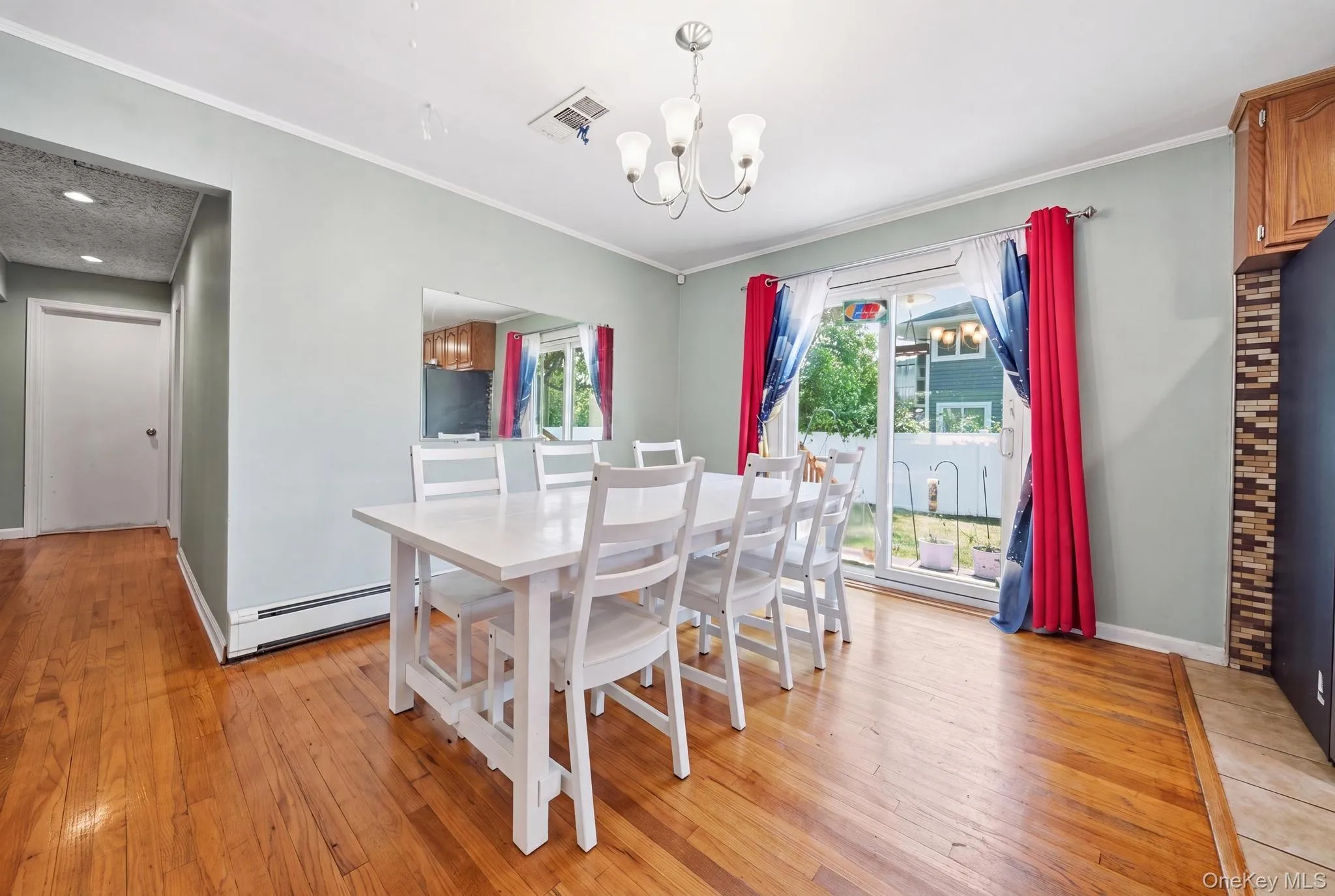 32 Lake Avenue, Babylon, NY, 3 Bedrooms Bedrooms, 8 Rooms Rooms,2 BathroomsBathrooms,Residential,For Rent,Lake,0,1026504 32 Lake Avenue, Babylon, NY, 3 Bedrooms Bedrooms, 8 Rooms Rooms,2 BathroomsBathrooms,Residential,For Rent,Lake,0,1026504