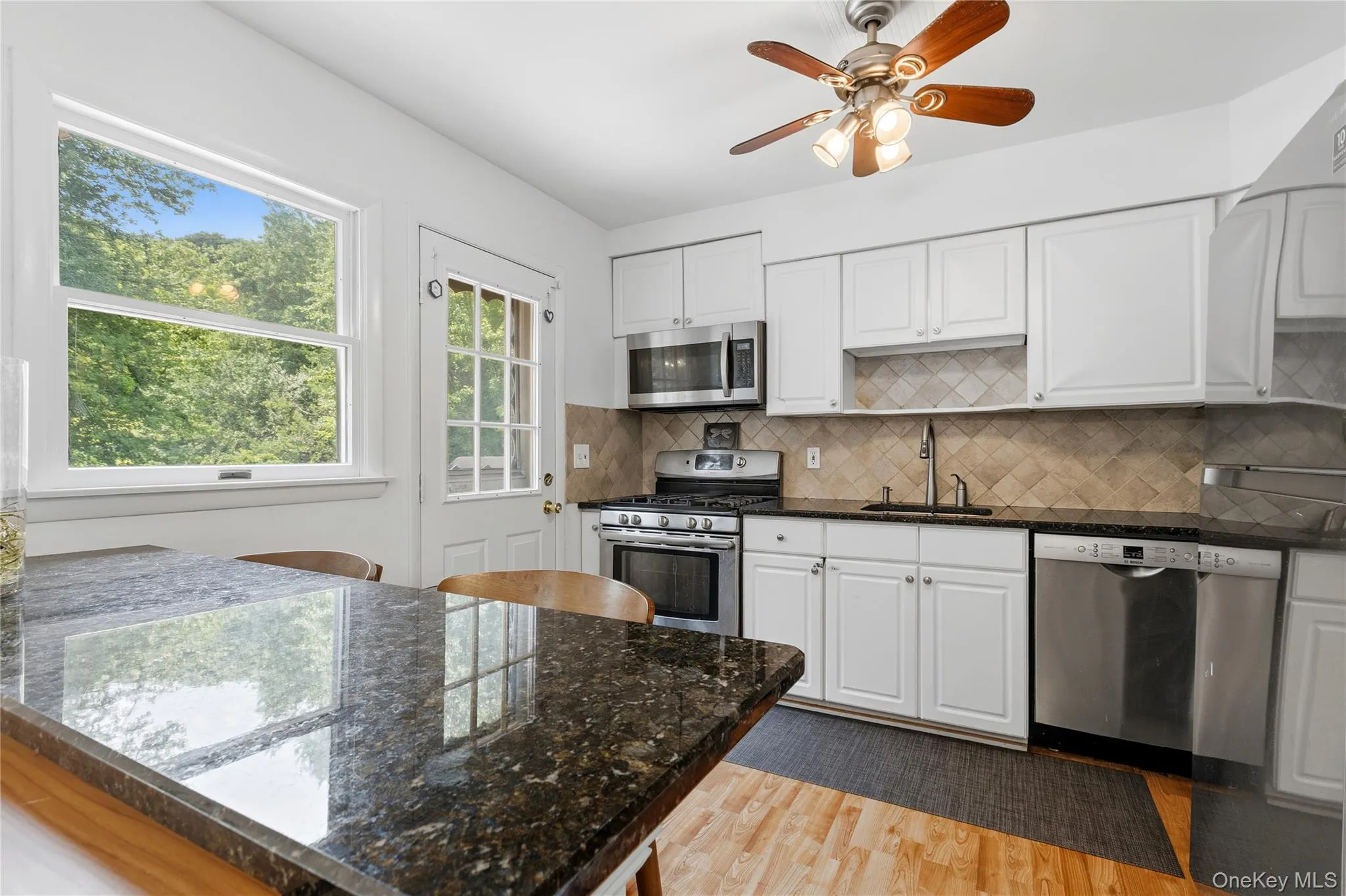 20 Walnut Street, Greenburgh, NY, 4 Bedrooms Bedrooms, 8 Rooms Rooms,2 BathroomsBathrooms,Residential Lease,For Rent,Walnut,0,1026507 20 Walnut Street, Greenburgh, NY, 4 Bedrooms Bedrooms, 8 Rooms Rooms,2 BathroomsBathrooms,Residential Lease,For Rent,Walnut,0,1026507