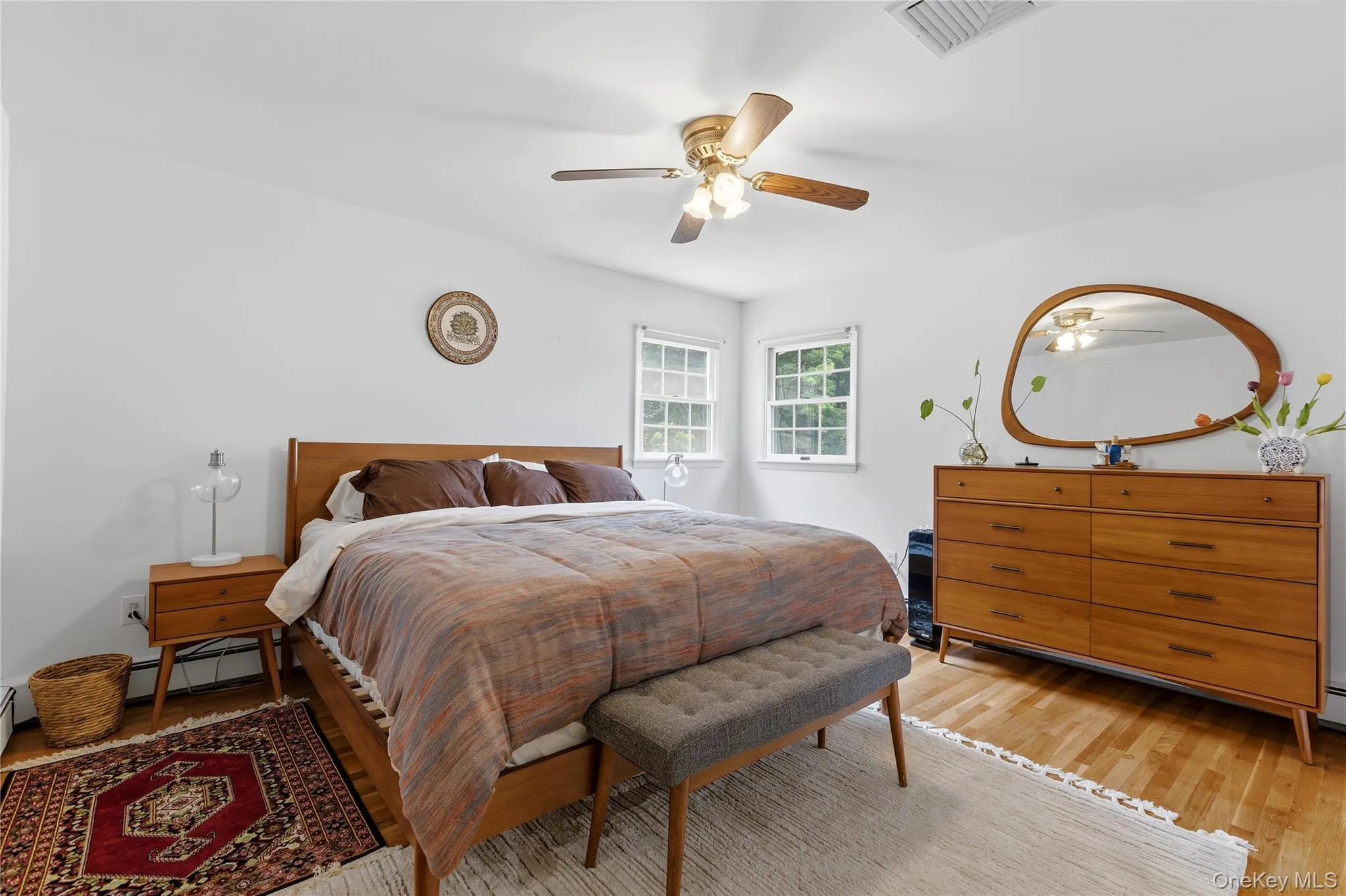 20 Walnut Street, Greenburgh, NY, 4 Bedrooms Bedrooms, 8 Rooms Rooms,2 BathroomsBathrooms,Residential Lease,For Rent,Walnut,0,1026507 20 Walnut Street, Greenburgh, NY, 4 Bedrooms Bedrooms, 8 Rooms Rooms,2 BathroomsBathrooms,Residential Lease,For Rent,Walnut,0,1026507
