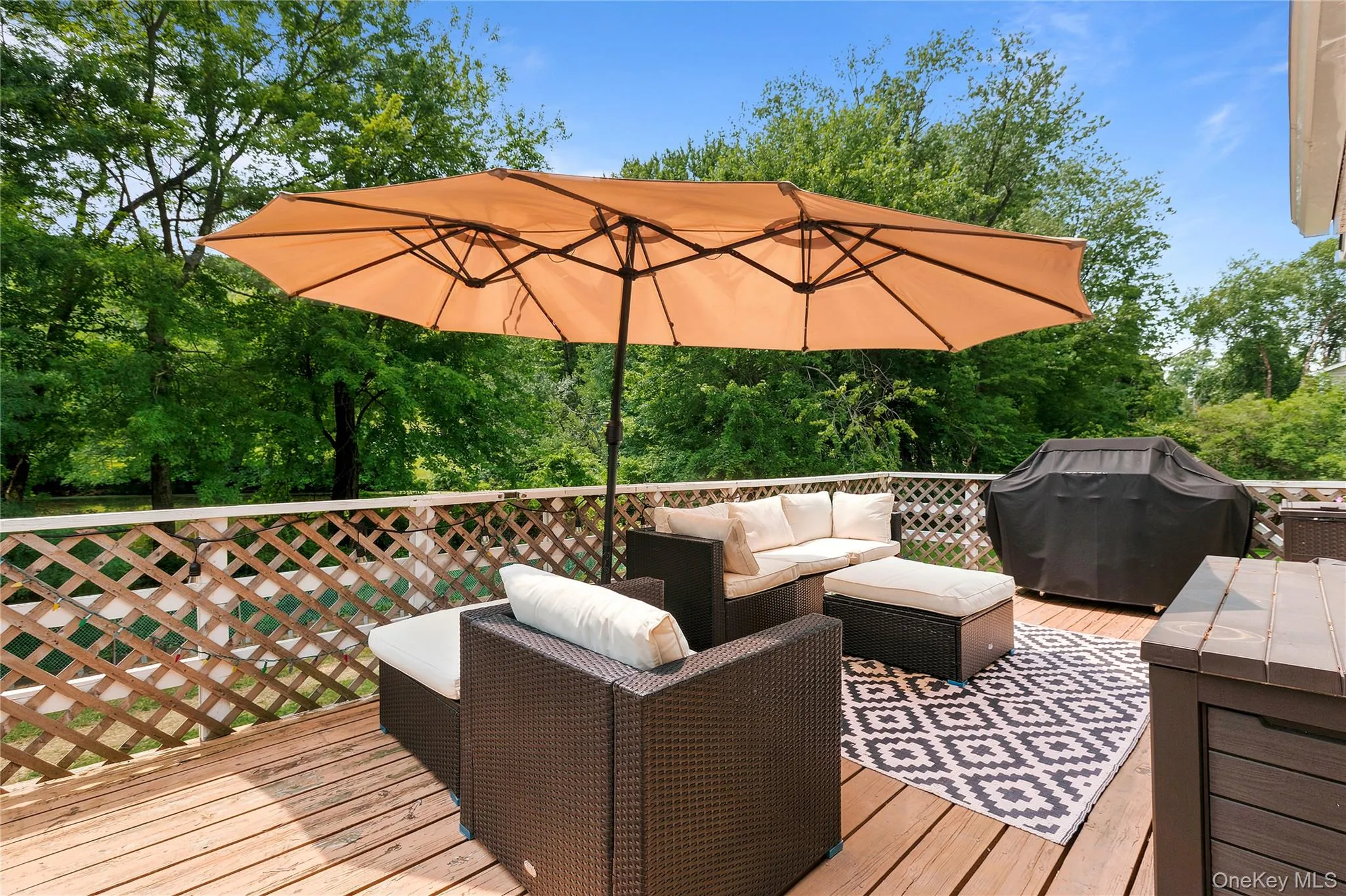 20 Walnut Street, Greenburgh, NY, 4 Bedrooms Bedrooms, 8 Rooms Rooms,2 BathroomsBathrooms,Residential Lease,For Rent,Walnut,0,1026507 20 Walnut Street, Greenburgh, NY, 4 Bedrooms Bedrooms, 8 Rooms Rooms,2 BathroomsBathrooms,Residential Lease,For Rent,Walnut,0,1026507