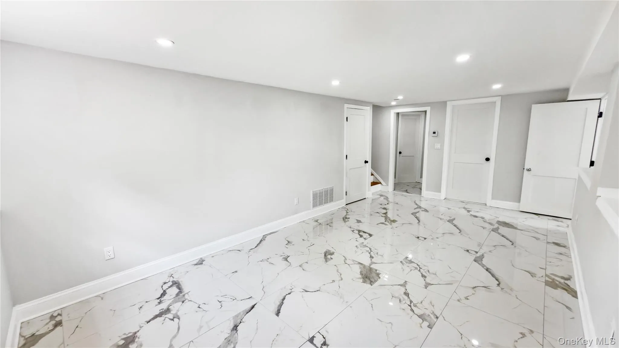 162 State Street, North Hempstead, NY, 5 Bedrooms Bedrooms, 16 Rooms Rooms,2 BathroomsBathrooms,Residential,For Rent,State,0,1026509 162 State Street, North Hempstead, NY, 5 Bedrooms Bedrooms, 16 Rooms Rooms,2 BathroomsBathrooms,Residential,For Rent,State,0,1026509