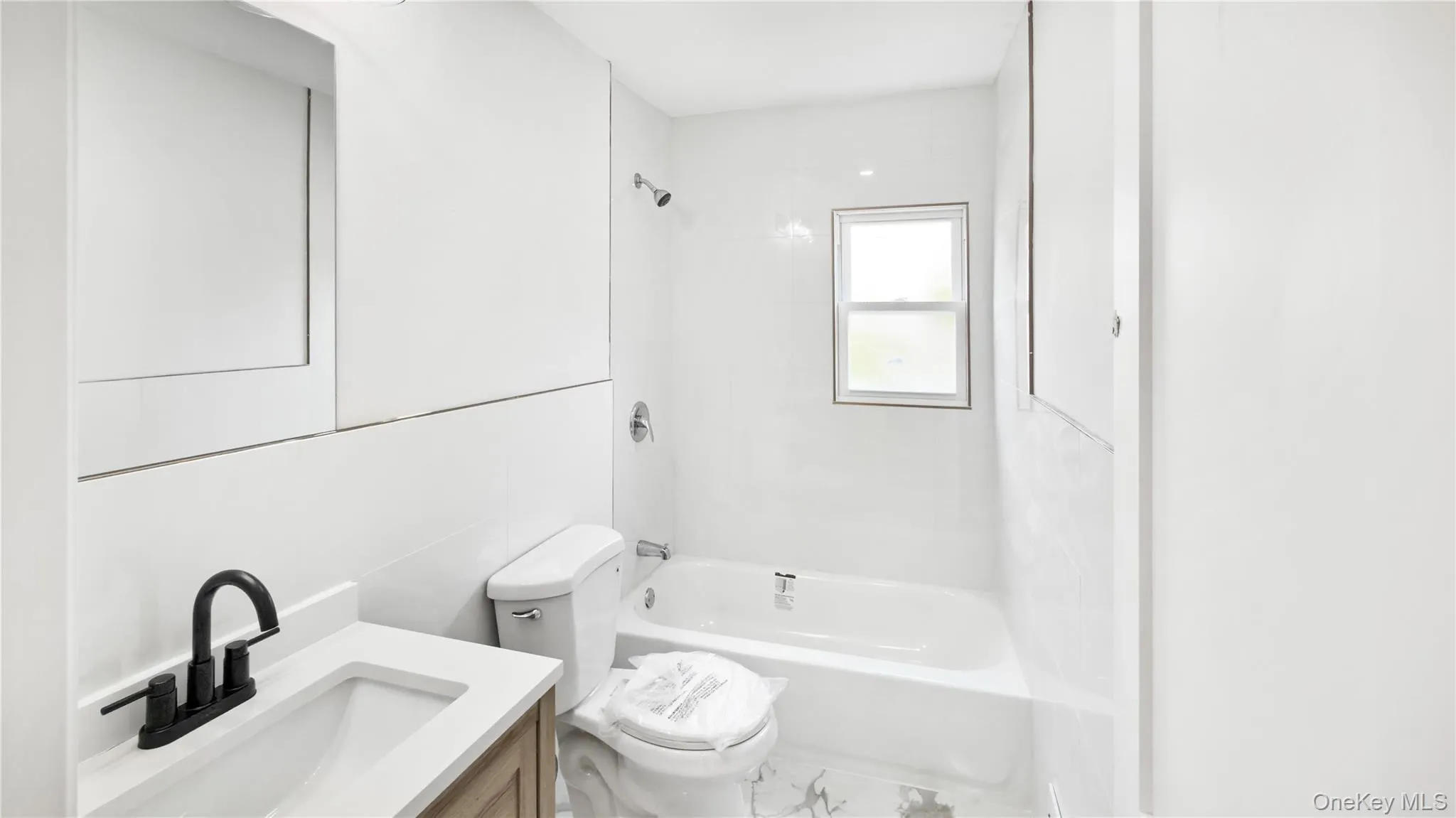 162 State Street, North Hempstead, NY, 5 Bedrooms Bedrooms, 16 Rooms Rooms,2 BathroomsBathrooms,Residential,For Rent,State,0,1026509 162 State Street, North Hempstead, NY, 5 Bedrooms Bedrooms, 16 Rooms Rooms,2 BathroomsBathrooms,Residential,For Rent,State,0,1026509
