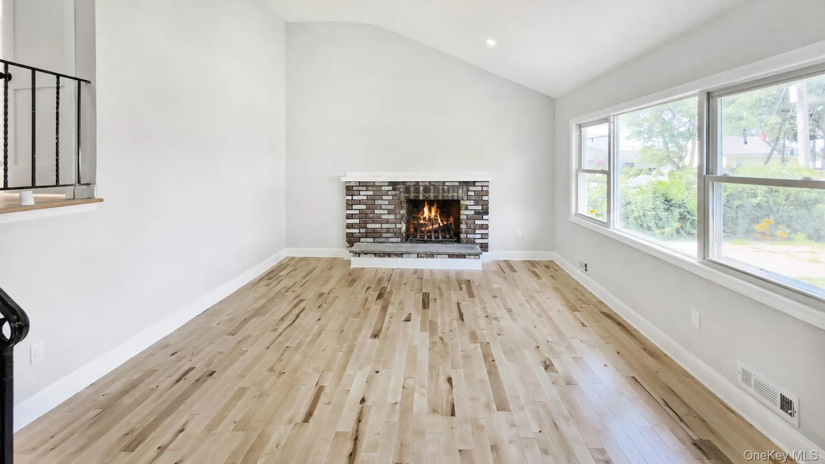 162 State Street, North Hempstead, NY, 5 Bedrooms Bedrooms, 16 Rooms Rooms,2 BathroomsBathrooms,Residential,For Rent,State,0,1026509 162 State Street, North Hempstead, NY, 5 Bedrooms Bedrooms, 16 Rooms Rooms,2 BathroomsBathrooms,Residential,For Rent,State,0,1026509