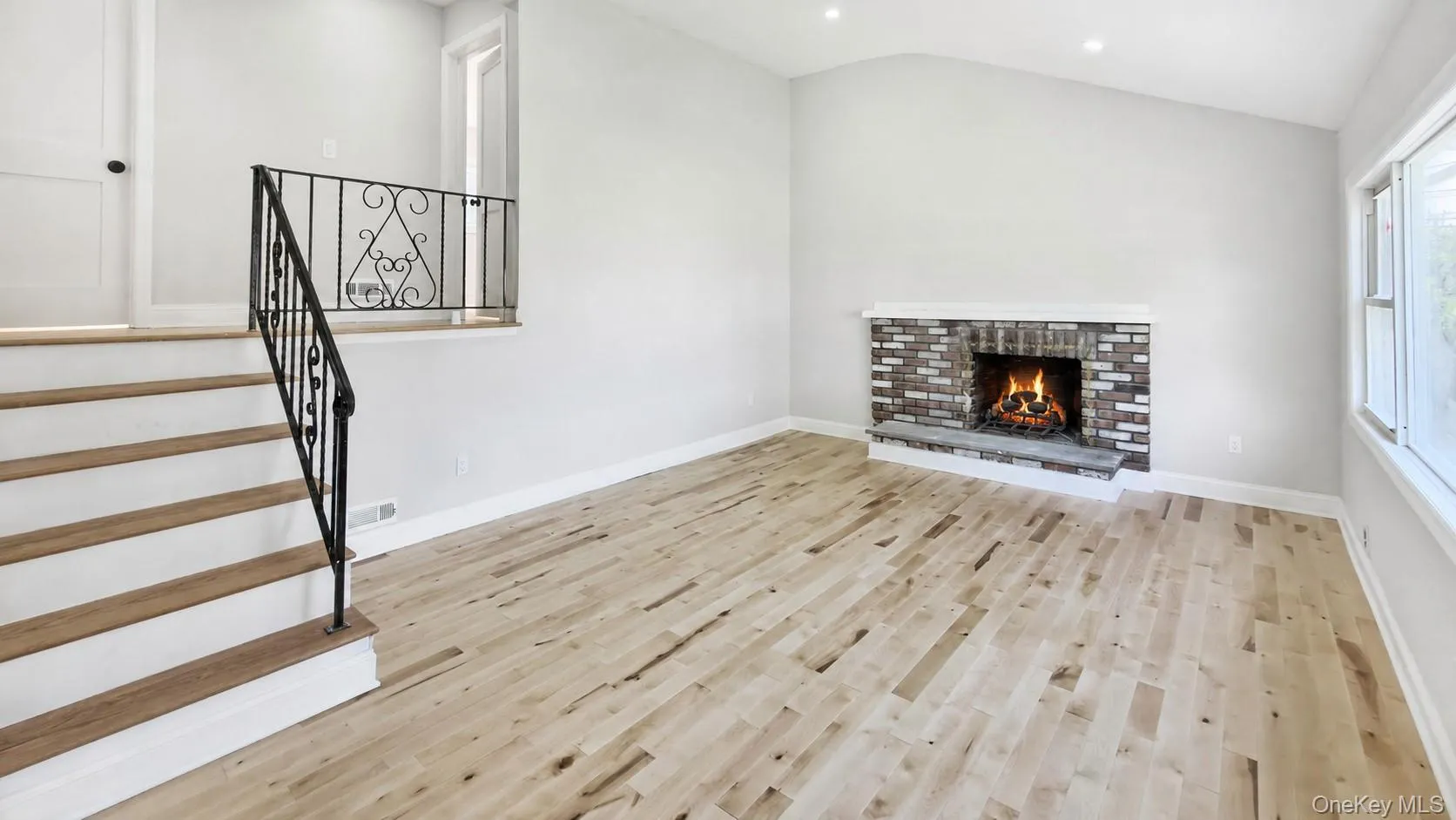162 State Street, North Hempstead, NY, 5 Bedrooms Bedrooms, 16 Rooms Rooms,2 BathroomsBathrooms,Residential,For Rent,State,0,1026509 162 State Street, North Hempstead, NY, 5 Bedrooms Bedrooms, 16 Rooms Rooms,2 BathroomsBathrooms,Residential,For Rent,State,0,1026509