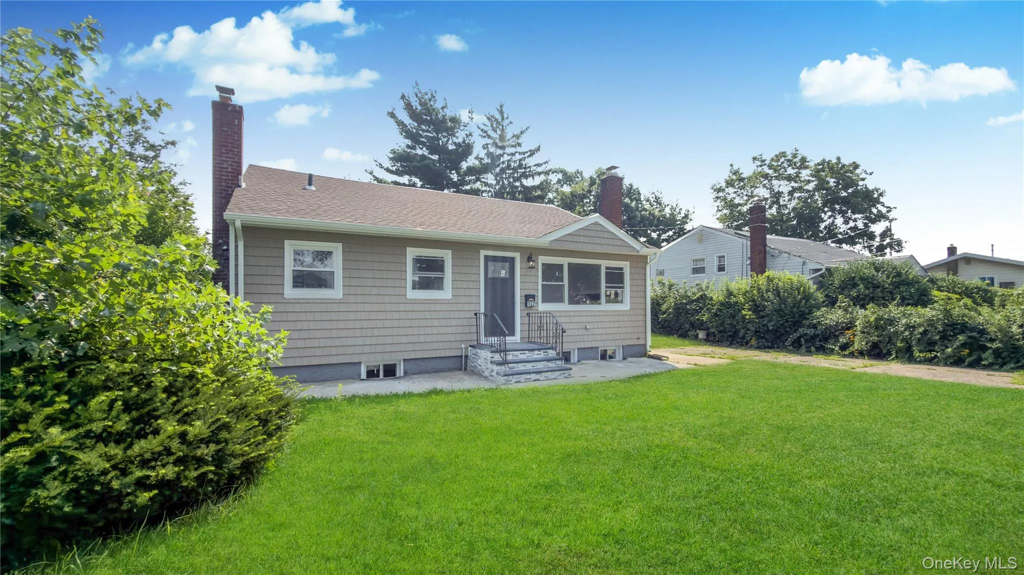 162 State Street, North Hempstead, NY, 5 Bedrooms Bedrooms, 16 Rooms Rooms,2 BathroomsBathrooms,Residential,For Rent,State,0,1026509 162 State Street, North Hempstead, NY, 5 Bedrooms Bedrooms, 16 Rooms Rooms,2 BathroomsBathrooms,Residential,For Rent,State,0,1026509