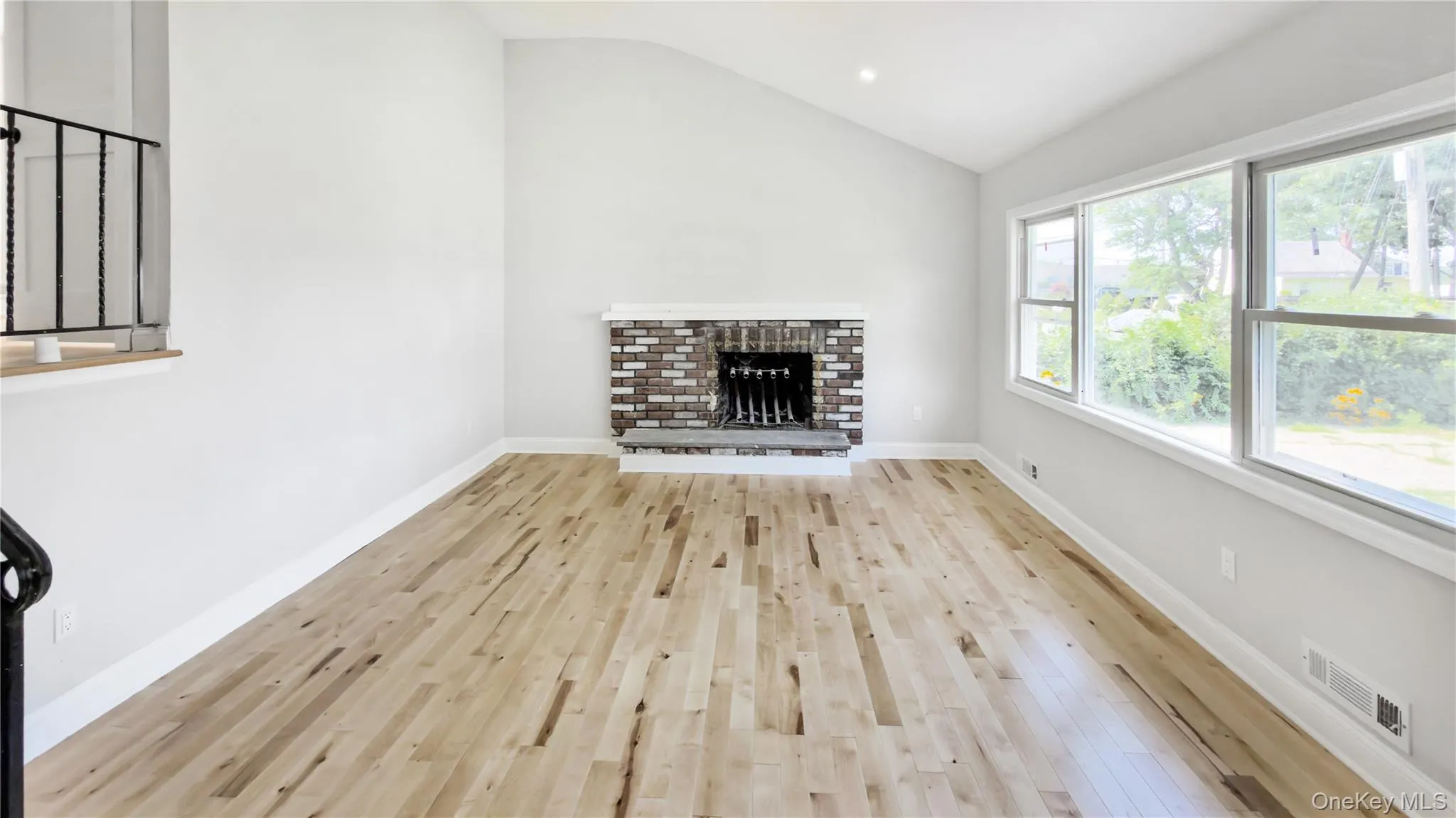 162 State Street, North Hempstead, NY, 5 Bedrooms Bedrooms, 16 Rooms Rooms,2 BathroomsBathrooms,Residential,For Rent,State,0,1026509 162 State Street, North Hempstead, NY, 5 Bedrooms Bedrooms, 16 Rooms Rooms,2 BathroomsBathrooms,Residential,For Rent,State,0,1026509