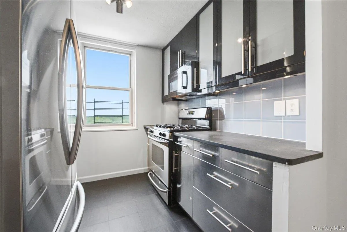 118-17 Union Turnpike, New York, NY, 1 Bedroom Bedrooms, 4 Rooms Rooms,1 BathroomBathrooms,Residential,For Rent,Union,0,1026510 118-17 Union Turnpike, New York, NY, 1 Bedroom Bedrooms, 4 Rooms Rooms,1 BathroomBathrooms,Residential,For Rent,Union,0,1026510