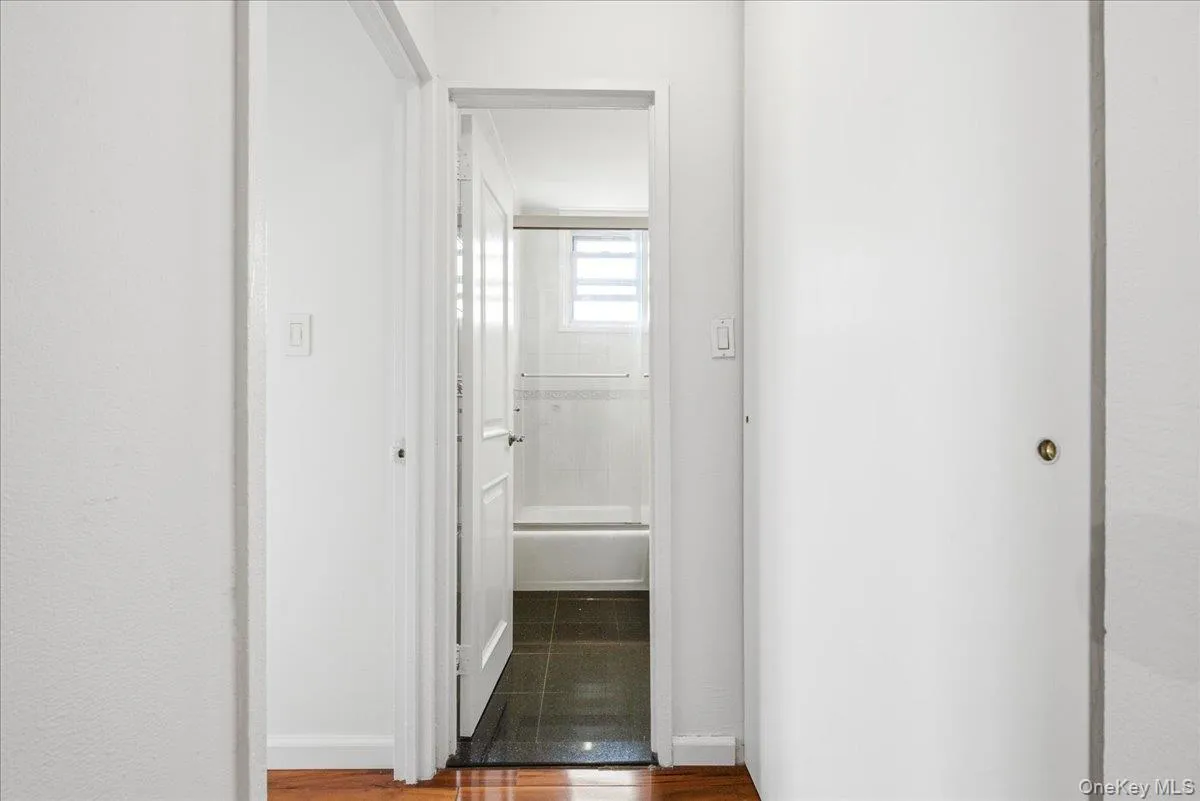 118-17 Union Turnpike, New York, NY, 1 Bedroom Bedrooms, 4 Rooms Rooms,1 BathroomBathrooms,Residential,For Rent,Union,0,1026510 118-17 Union Turnpike, New York, NY, 1 Bedroom Bedrooms, 4 Rooms Rooms,1 BathroomBathrooms,Residential,For Rent,Union,0,1026510