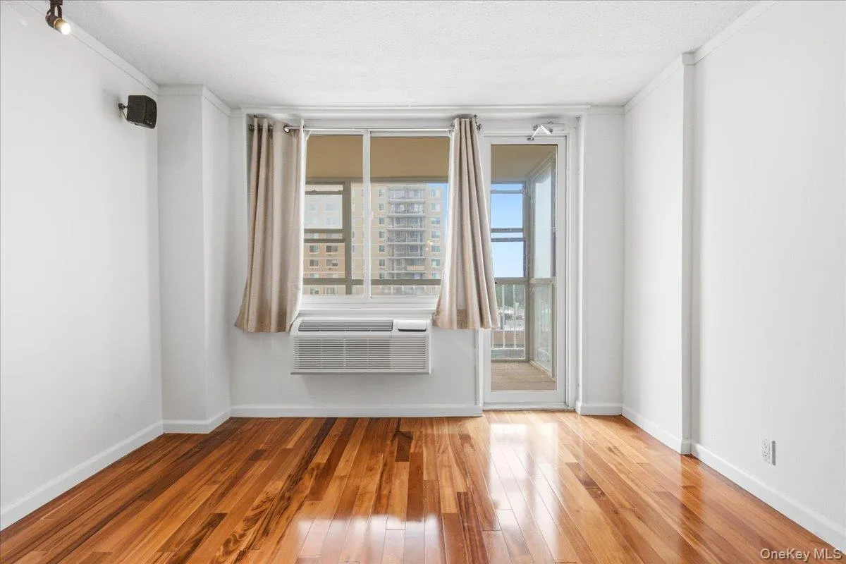118-17 Union Turnpike, New York, NY, 1 Bedroom Bedrooms, 4 Rooms Rooms,1 BathroomBathrooms,Residential,For Rent,Union,0,1026510 118-17 Union Turnpike, New York, NY, 1 Bedroom Bedrooms, 4 Rooms Rooms,1 BathroomBathrooms,Residential,For Rent,Union,0,1026510