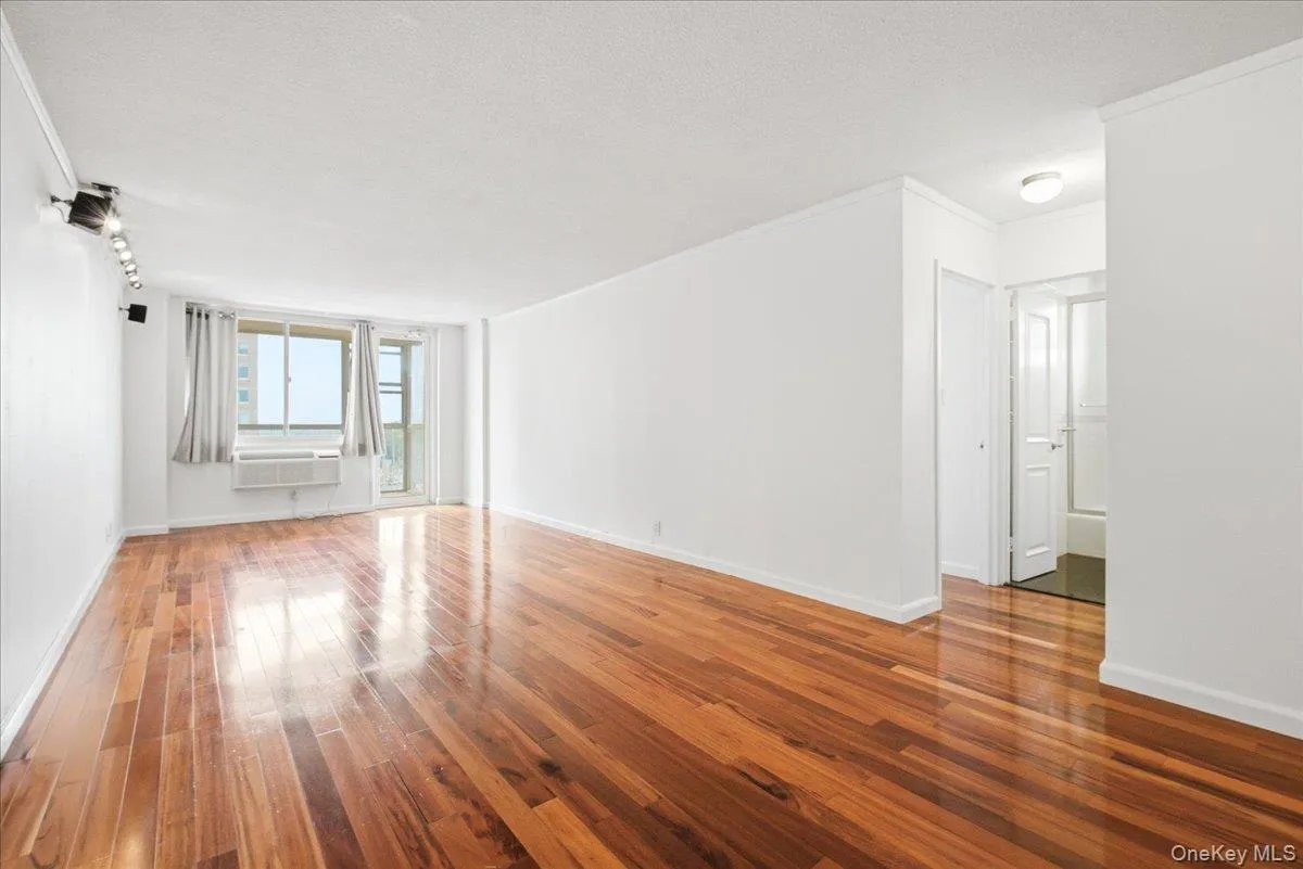 118-17 Union Turnpike, New York, NY, 1 Bedroom Bedrooms, 4 Rooms Rooms,1 BathroomBathrooms,Residential,For Rent,Union,0,1026510 118-17 Union Turnpike, New York, NY, 1 Bedroom Bedrooms, 4 Rooms Rooms,1 BathroomBathrooms,Residential,For Rent,Union,0,1026510