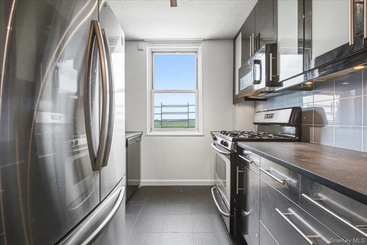118-17 Union Turnpike, New York, NY, 1 Bedroom Bedrooms, 4 Rooms Rooms,1 BathroomBathrooms,Residential,For Rent,Union,0,1026510 118-17 Union Turnpike, New York, NY, 1 Bedroom Bedrooms, 4 Rooms Rooms,1 BathroomBathrooms,Residential,For Rent,Union,0,1026510