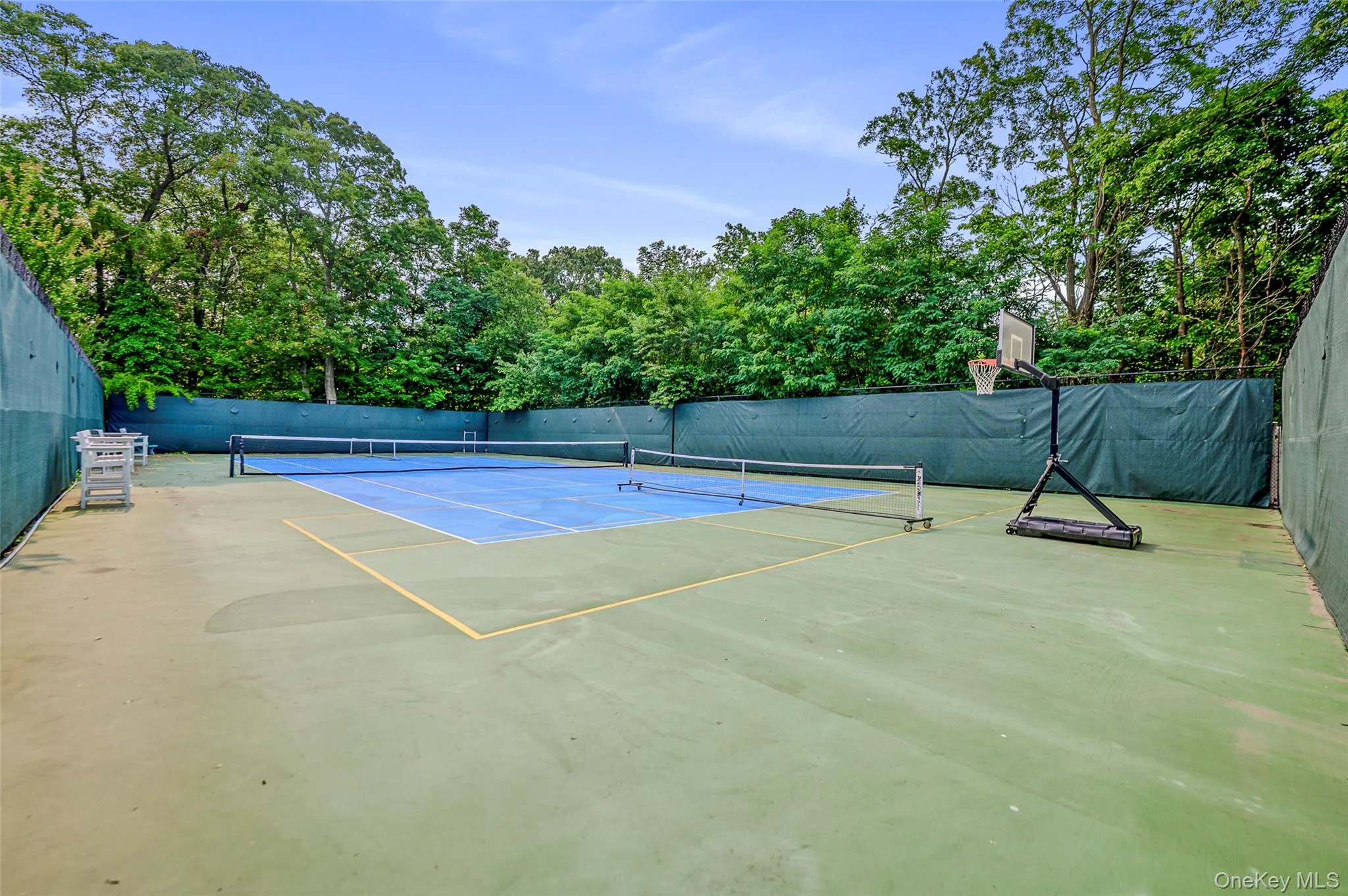 Pickleball/Tennis/basketball courts Pickleball/Tennis/basketball courts