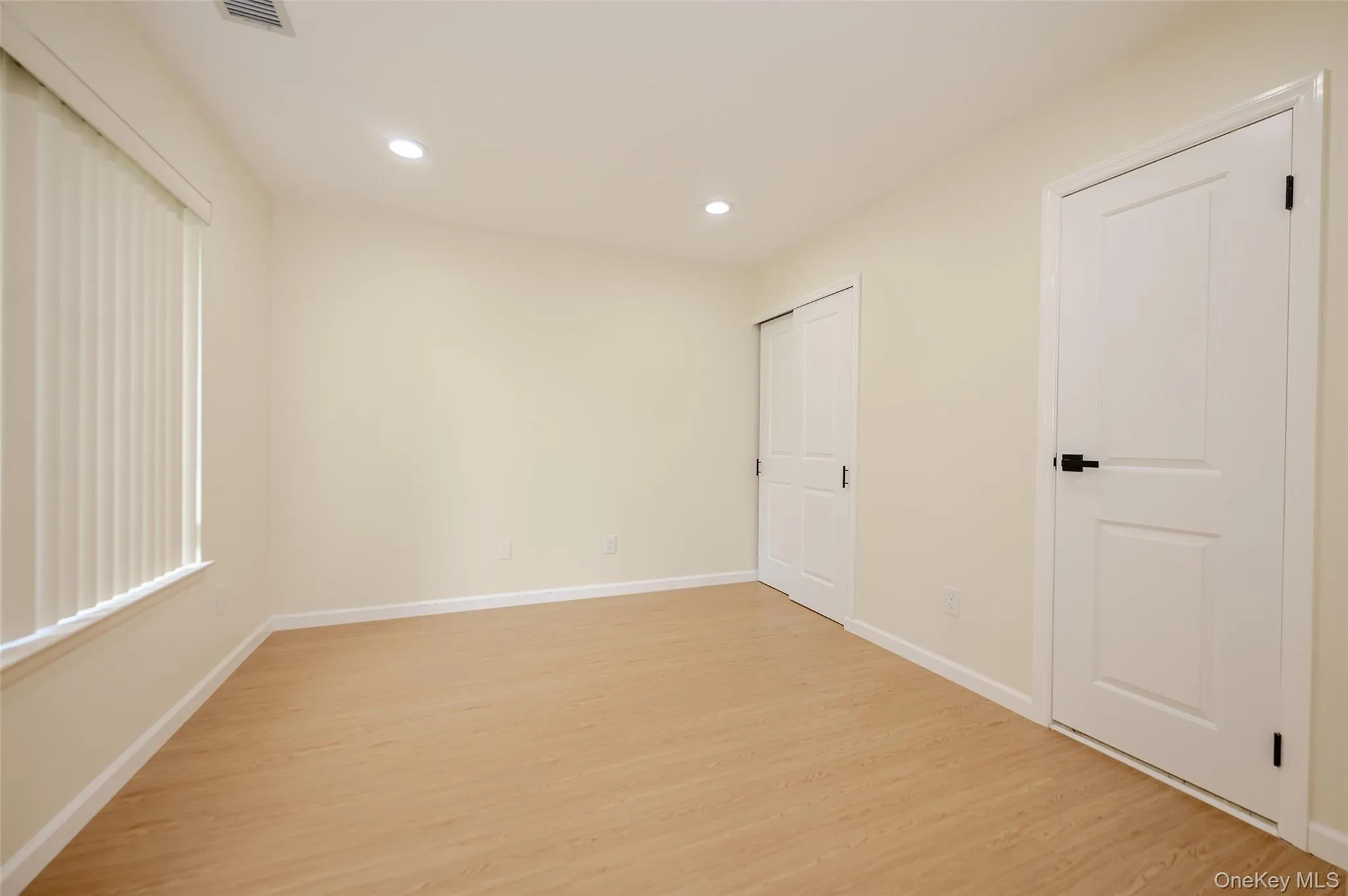 2nd Bedroom 2nd Bedroom