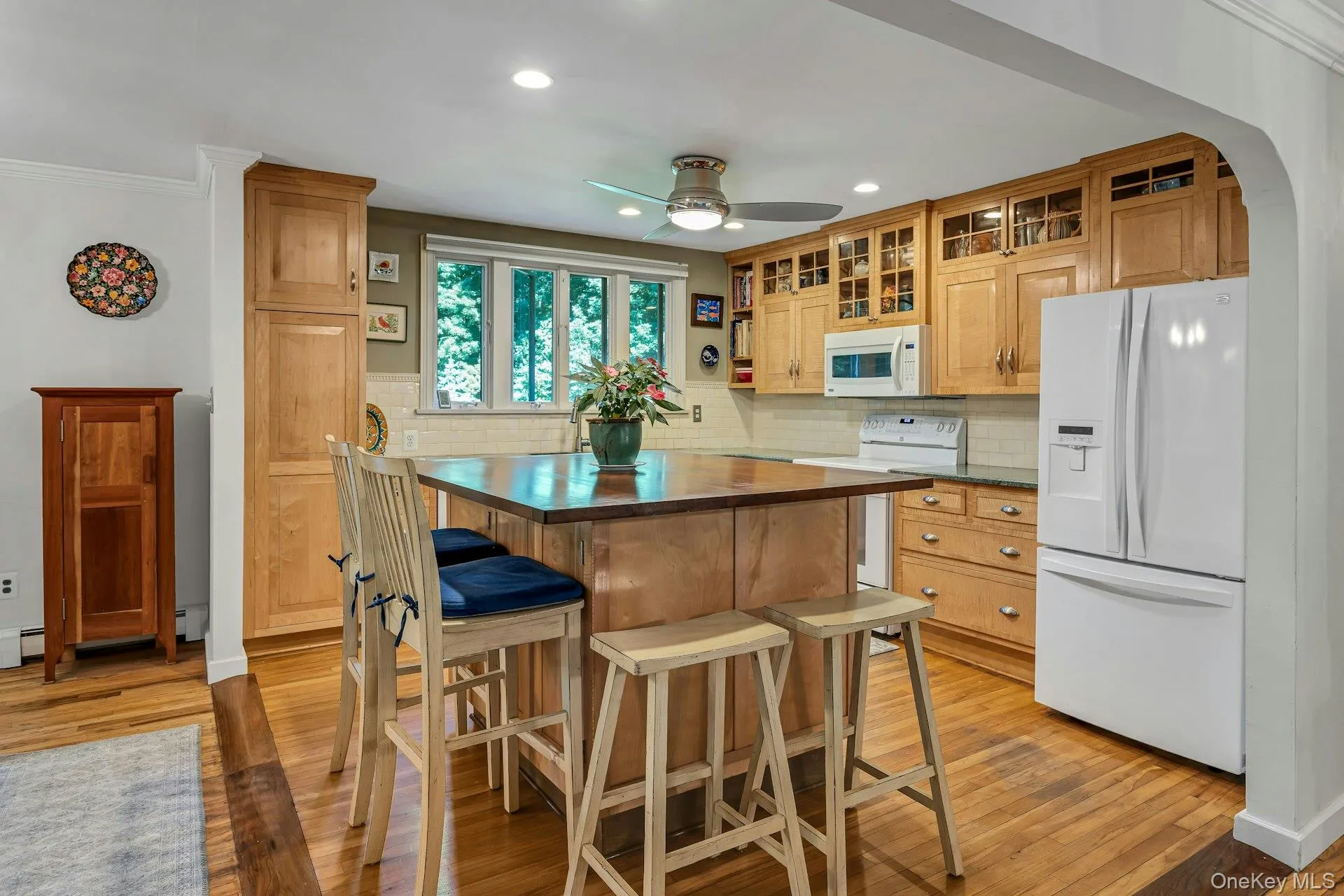 99 Lakeside Drive, Bedford, NY, 4 Bedrooms Bedrooms, 8 Rooms Rooms,2 BathroomsBathrooms,Residential,For Rent,Lakeside,0,1026527 99 Lakeside Drive, Bedford, NY, 4 Bedrooms Bedrooms, 8 Rooms Rooms,2 BathroomsBathrooms,Residential,For Rent,Lakeside,0,1026527