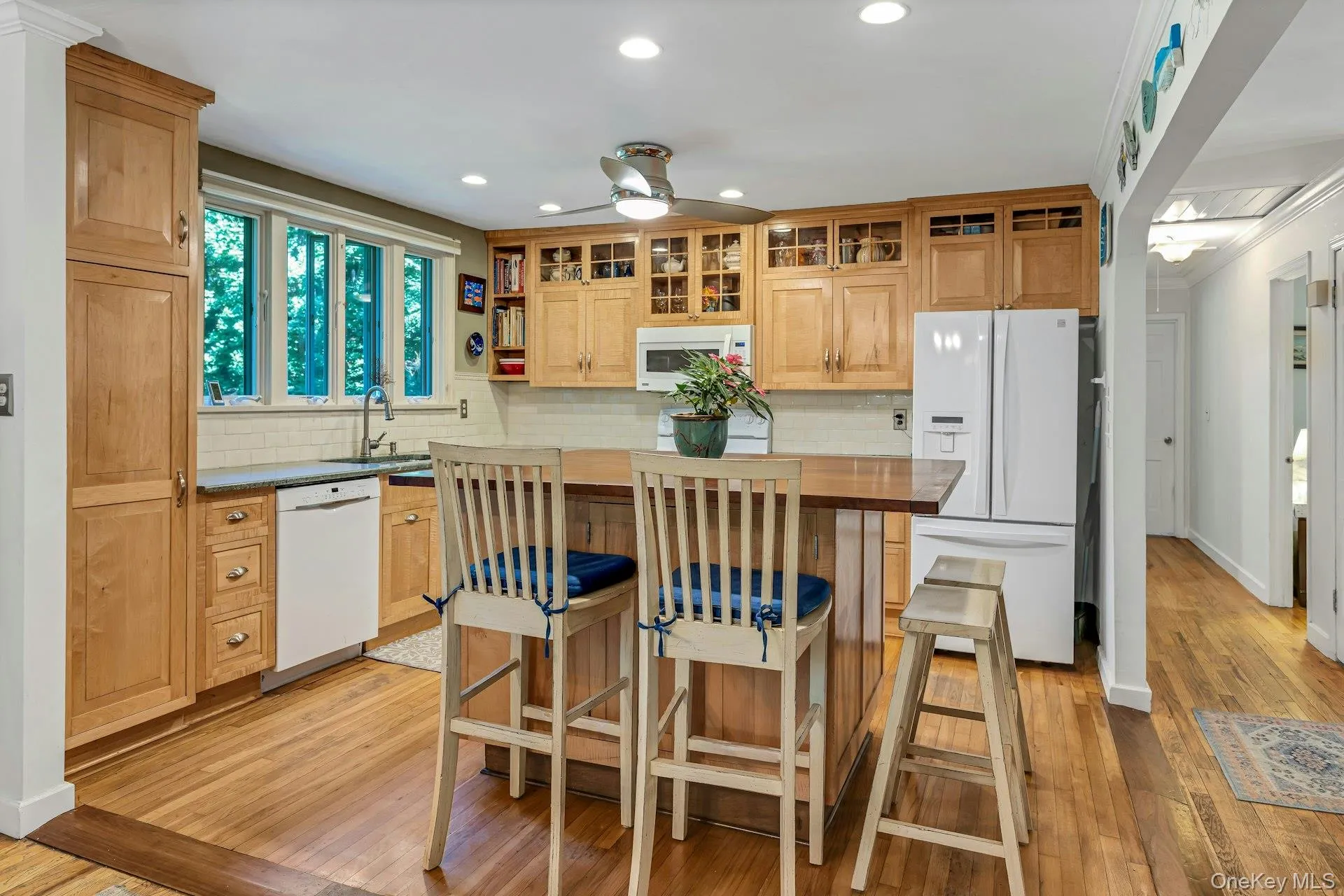 99 Lakeside Drive, Bedford, NY, 4 Bedrooms Bedrooms, 8 Rooms Rooms,2 BathroomsBathrooms,Residential,For Rent,Lakeside,0,1026527 99 Lakeside Drive, Bedford, NY, 4 Bedrooms Bedrooms, 8 Rooms Rooms,2 BathroomsBathrooms,Residential,For Rent,Lakeside,0,1026527
