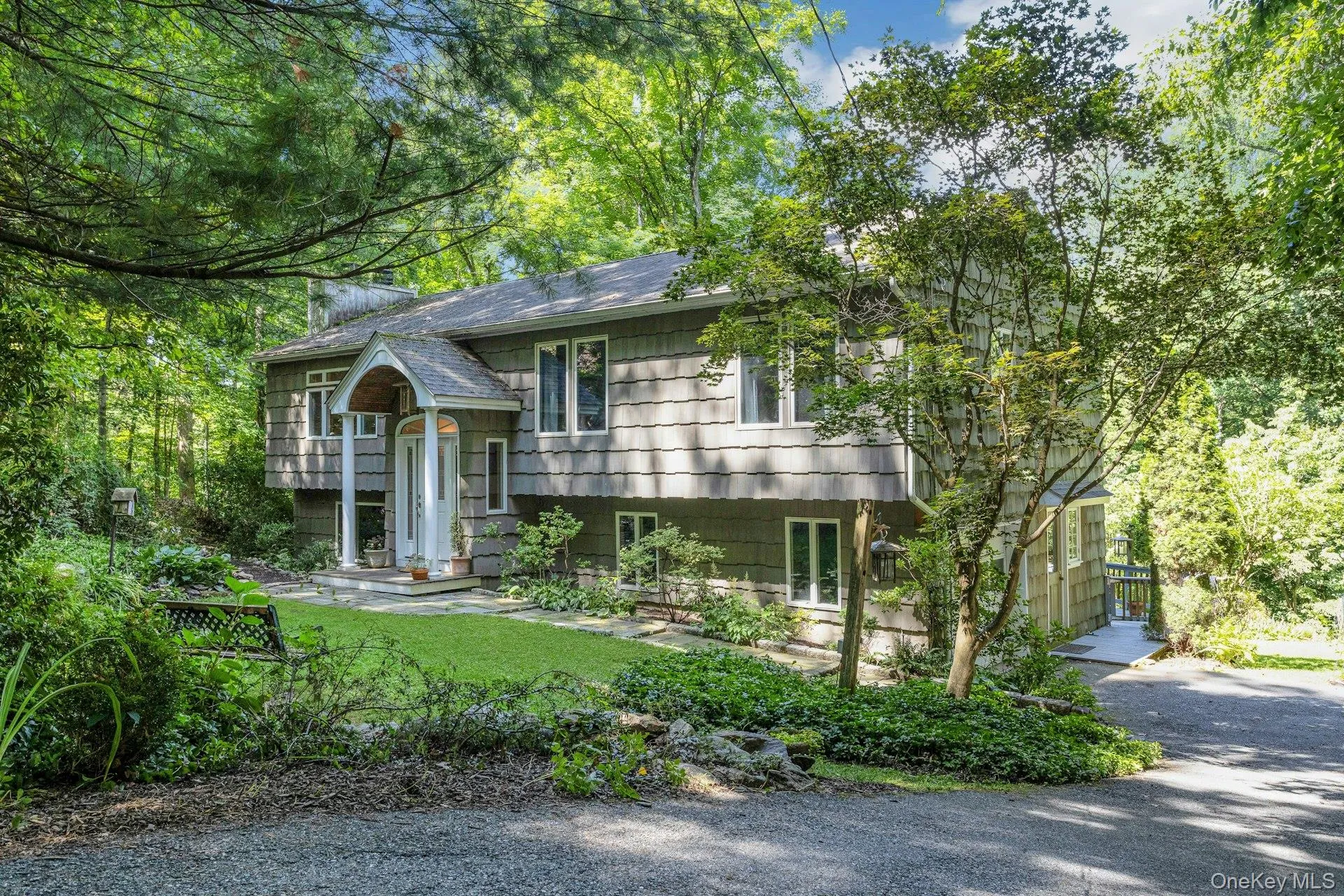 99 Lakeside Drive, Bedford, NY, 4 Bedrooms Bedrooms, 8 Rooms Rooms,2 BathroomsBathrooms,Residential,For Rent,Lakeside,0,1026527 99 Lakeside Drive, Bedford, NY, 4 Bedrooms Bedrooms, 8 Rooms Rooms,2 BathroomsBathrooms,Residential,For Rent,Lakeside,0,1026527