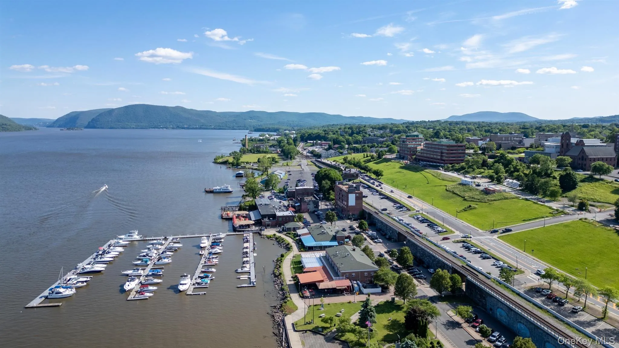 2 Atwood Lane, Newburgh (town), NY, 4 Bedrooms Bedrooms, 9 Rooms Rooms,2 BathroomsBathrooms,Residential,For Rent,Atwood,0,1026533 2 Atwood Lane, Newburgh (town), NY, 4 Bedrooms Bedrooms, 9 Rooms Rooms,2 BathroomsBathrooms,Residential,For Rent,Atwood,0,1026533