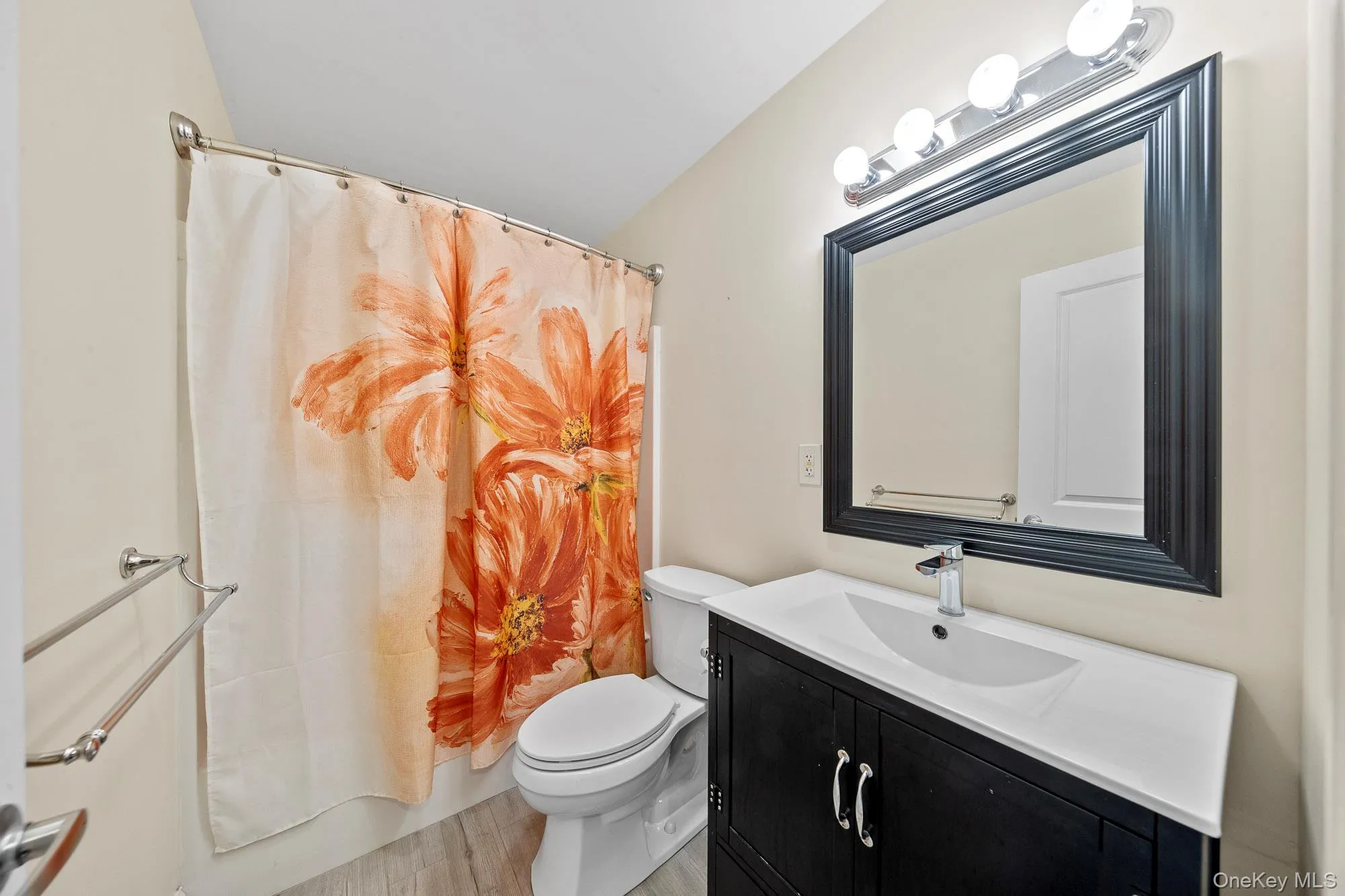 2 Atwood Lane, Newburgh (town), NY, 4 Bedrooms Bedrooms, 9 Rooms Rooms,2 BathroomsBathrooms,Residential,For Rent,Atwood,0,1026533 2 Atwood Lane, Newburgh (town), NY, 4 Bedrooms Bedrooms, 9 Rooms Rooms,2 BathroomsBathrooms,Residential,For Rent,Atwood,0,1026533