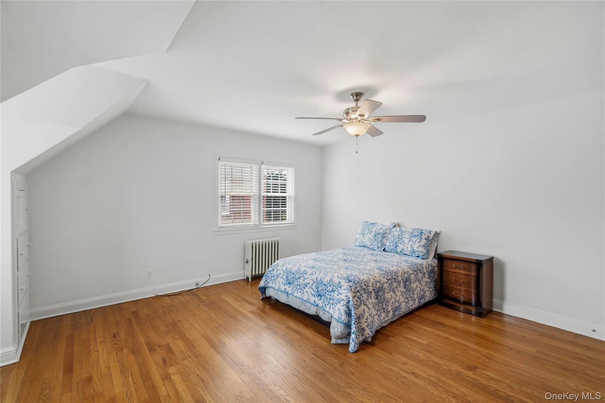 19 Chestnut Street, Glen Cove, NY, 5 Bedrooms Bedrooms, 8 Rooms Rooms,2 BathroomsBathrooms,Residential,For Rent,Chestnut,0,1026537 19 Chestnut Street, Glen Cove, NY, 5 Bedrooms Bedrooms, 8 Rooms Rooms,2 BathroomsBathrooms,Residential,For Rent,Chestnut,0,1026537