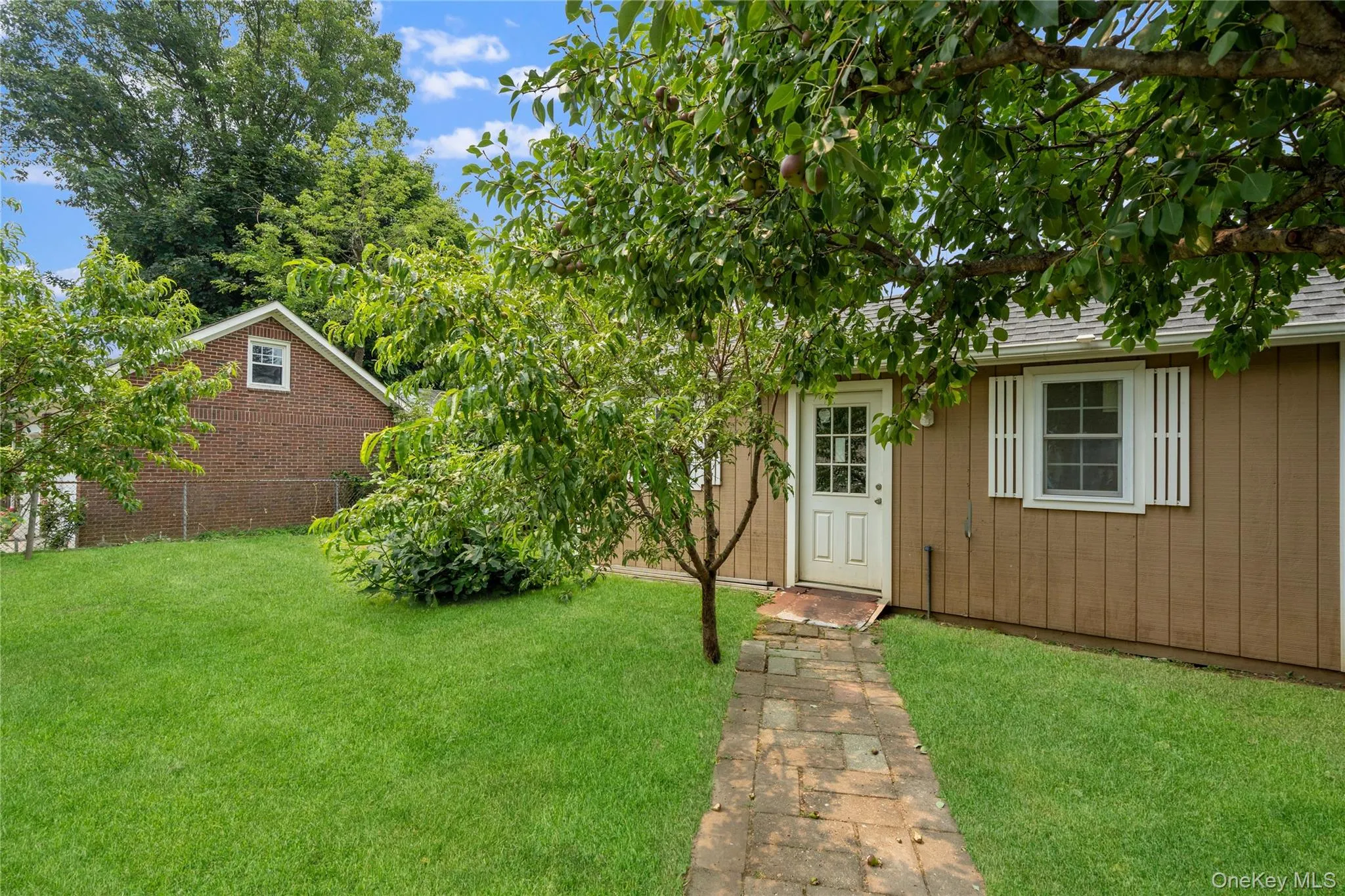 19 Chestnut Street, Glen Cove, NY, 5 Bedrooms Bedrooms, 8 Rooms Rooms,2 BathroomsBathrooms,Residential,For Rent,Chestnut,0,1026537 19 Chestnut Street, Glen Cove, NY, 5 Bedrooms Bedrooms, 8 Rooms Rooms,2 BathroomsBathrooms,Residential,For Rent,Chestnut,0,1026537