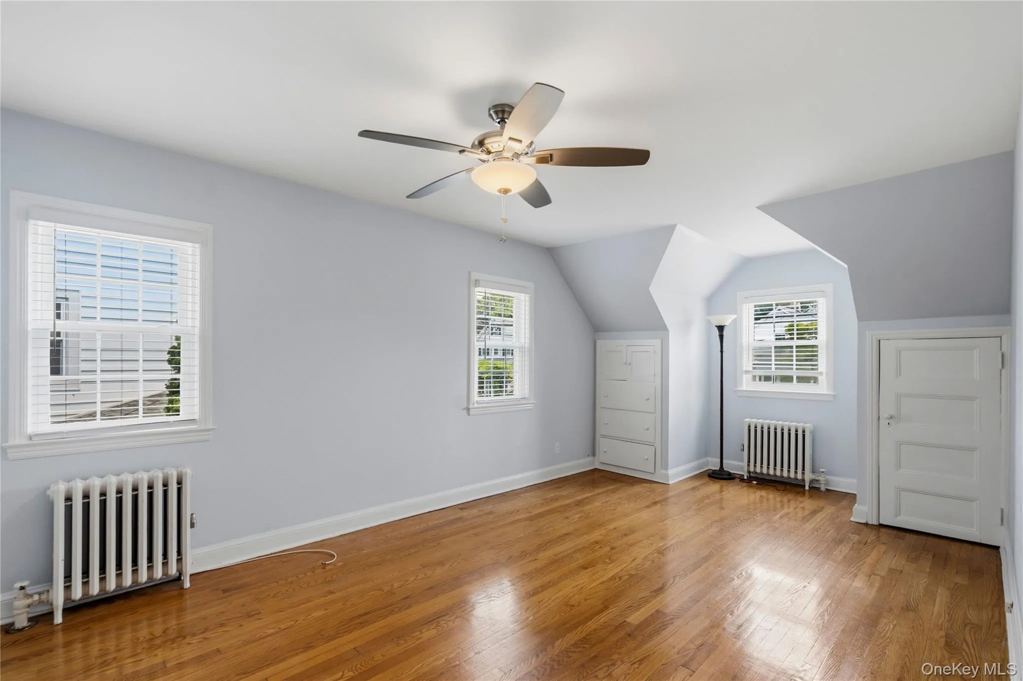 19 Chestnut Street, Glen Cove, NY, 5 Bedrooms Bedrooms, 8 Rooms Rooms,2 BathroomsBathrooms,Residential,For Rent,Chestnut,0,1026537 19 Chestnut Street, Glen Cove, NY, 5 Bedrooms Bedrooms, 8 Rooms Rooms,2 BathroomsBathrooms,Residential,For Rent,Chestnut,0,1026537