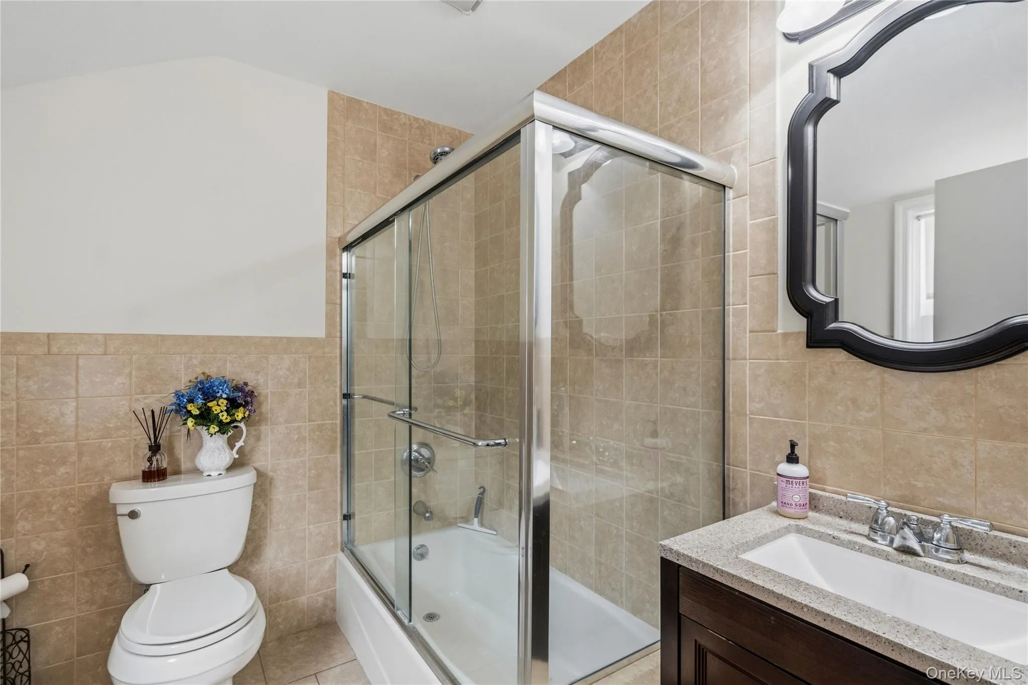 19 Chestnut Street, Glen Cove, NY, 5 Bedrooms Bedrooms, 8 Rooms Rooms,2 BathroomsBathrooms,Residential,For Rent,Chestnut,0,1026537 19 Chestnut Street, Glen Cove, NY, 5 Bedrooms Bedrooms, 8 Rooms Rooms,2 BathroomsBathrooms,Residential,For Rent,Chestnut,0,1026537