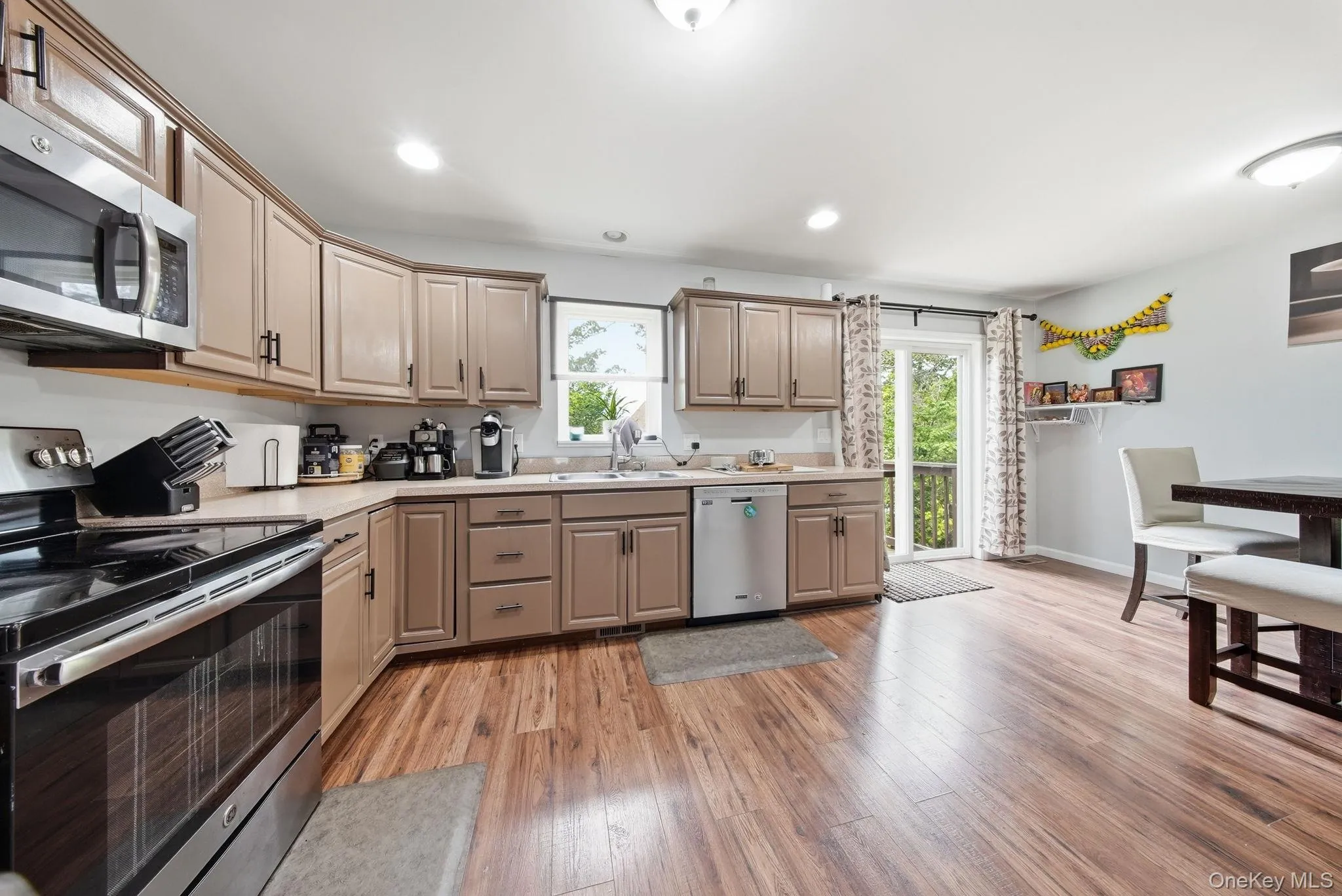 4 Deerfield Court, Thompson, NY, 3 Bedrooms Bedrooms, 6 Rooms Rooms,2 BathroomsBathrooms,Residential,For Rent,Deerfield,0,1026542 4 Deerfield Court, Thompson, NY, 3 Bedrooms Bedrooms, 6 Rooms Rooms,2 BathroomsBathrooms,Residential,For Rent,Deerfield,0,1026542