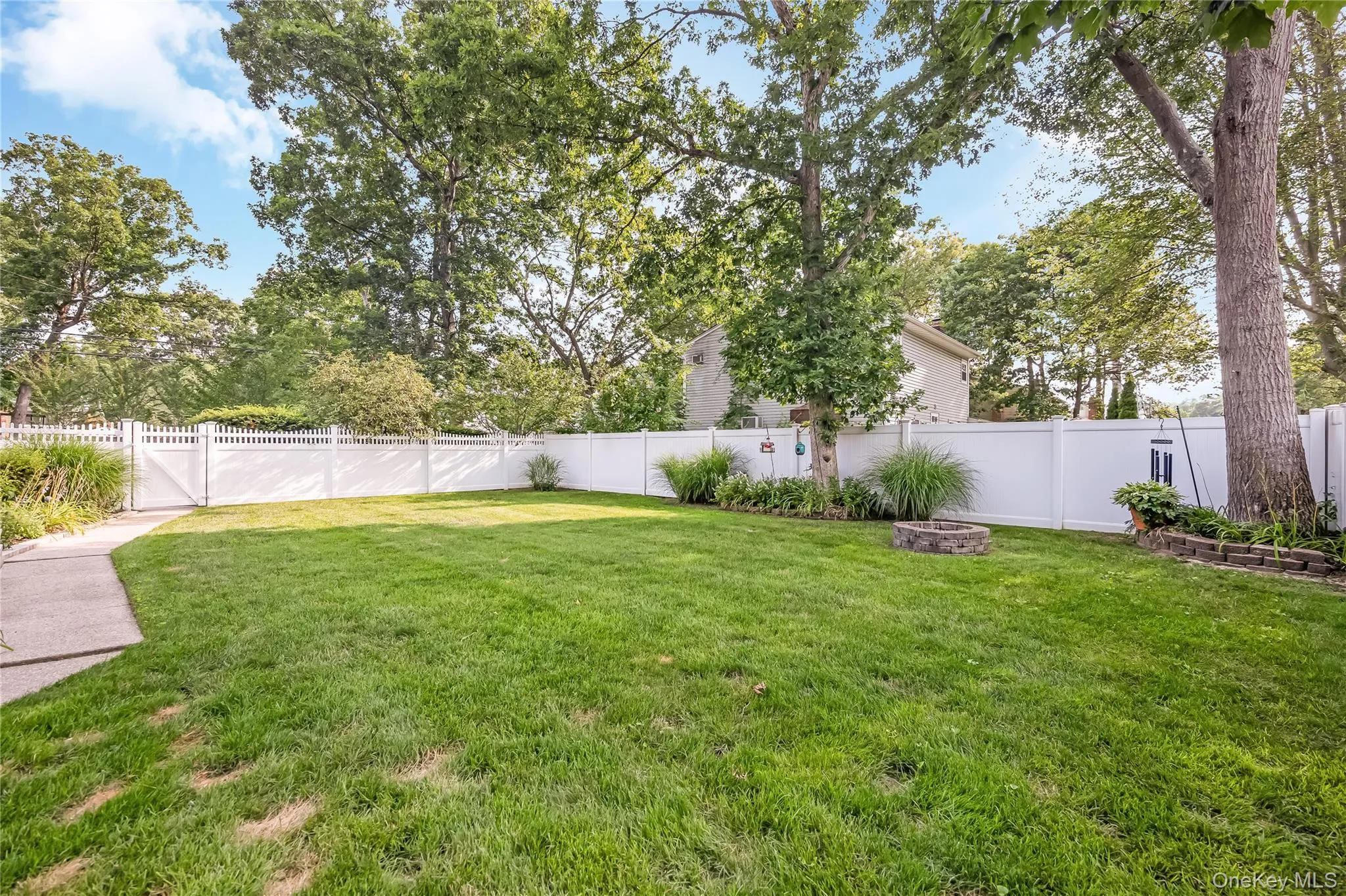 281 Thrift Street, Islip, NY, 3 Bedrooms Bedrooms, 7 Rooms Rooms,2 BathroomsBathrooms,Residential,For Rent,Thrift,0,1026543 281 Thrift Street, Islip, NY, 3 Bedrooms Bedrooms, 7 Rooms Rooms,2 BathroomsBathrooms,Residential,For Rent,Thrift,0,1026543