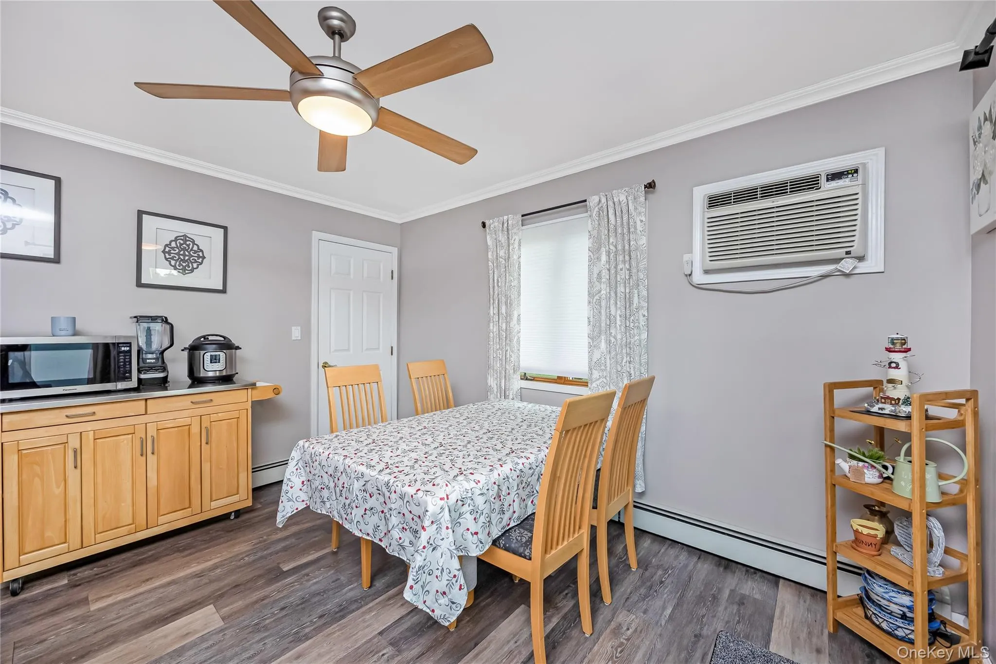 281 Thrift Street, Islip, NY, 3 Bedrooms Bedrooms, 7 Rooms Rooms,2 BathroomsBathrooms,Residential,For Rent,Thrift,0,1026543 281 Thrift Street, Islip, NY, 3 Bedrooms Bedrooms, 7 Rooms Rooms,2 BathroomsBathrooms,Residential,For Rent,Thrift,0,1026543