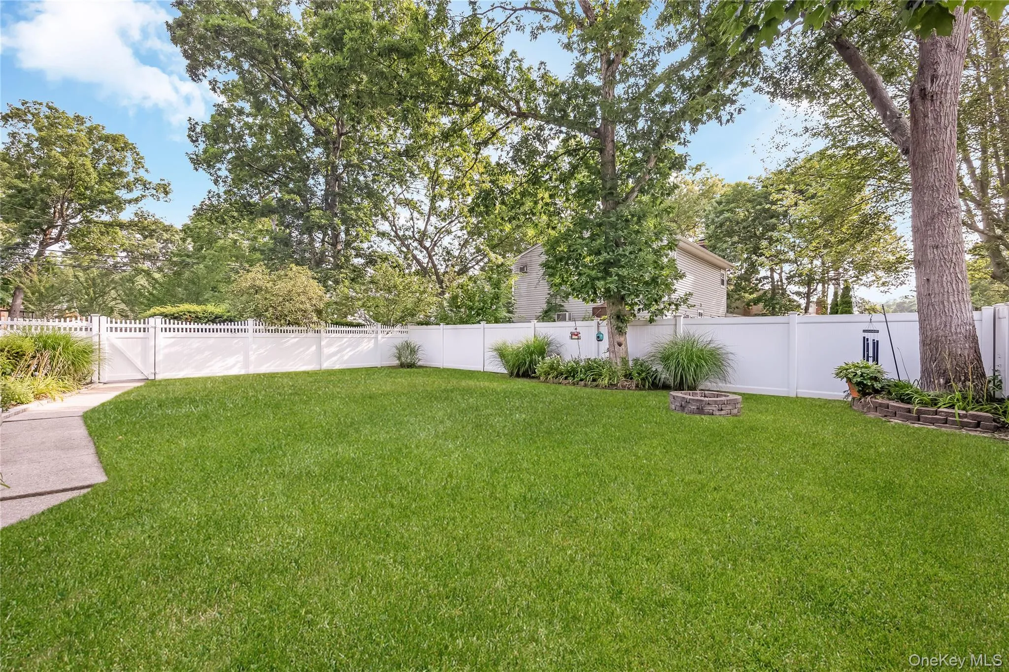 281 Thrift Street, Islip, NY, 3 Bedrooms Bedrooms, 7 Rooms Rooms,2 BathroomsBathrooms,Residential,For Rent,Thrift,0,1026543 281 Thrift Street, Islip, NY, 3 Bedrooms Bedrooms, 7 Rooms Rooms,2 BathroomsBathrooms,Residential,For Rent,Thrift,0,1026543