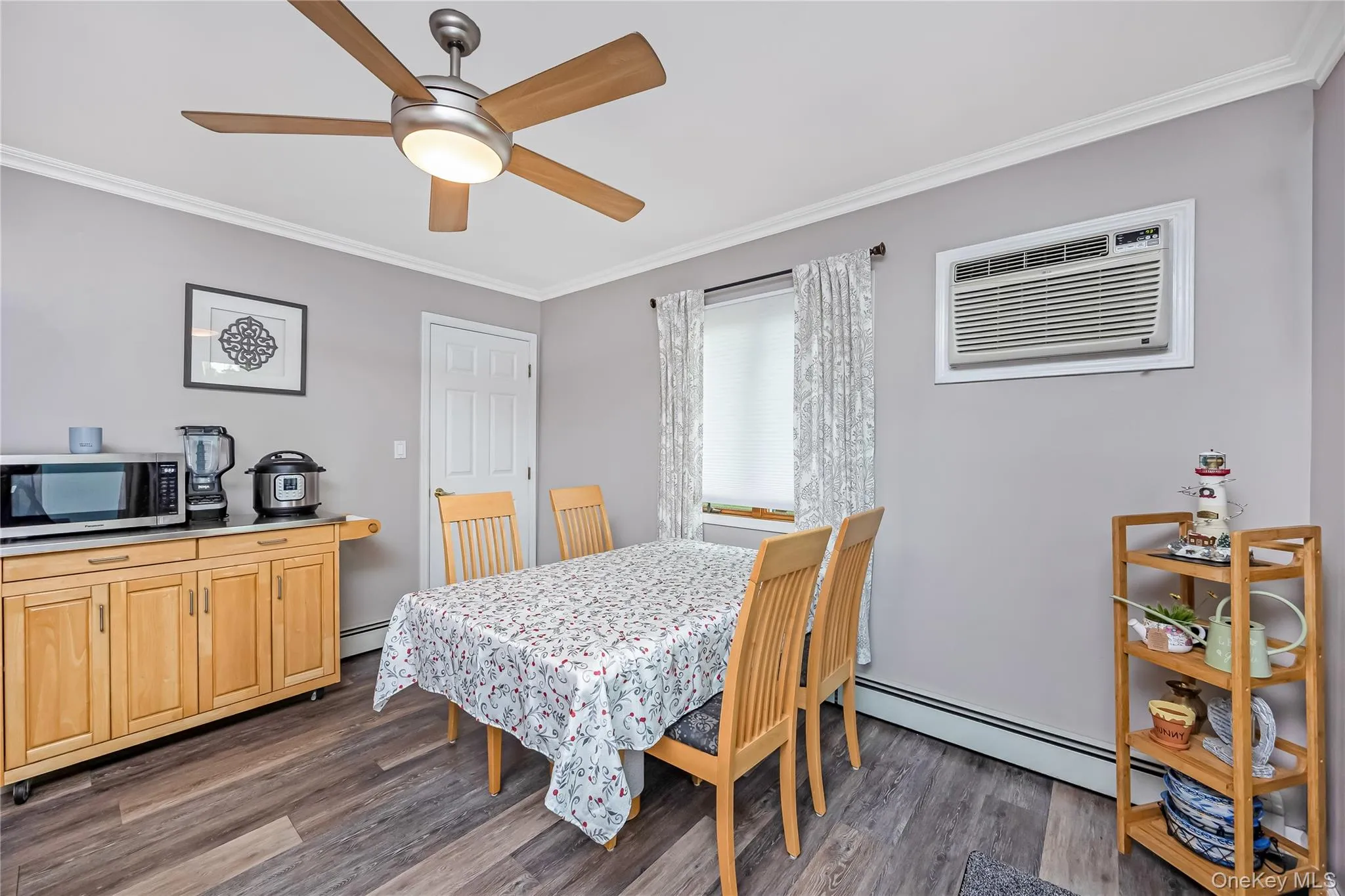 281 Thrift Street, Islip, NY, 3 Bedrooms Bedrooms, 7 Rooms Rooms,2 BathroomsBathrooms,Residential,For Rent,Thrift,0,1026543 281 Thrift Street, Islip, NY, 3 Bedrooms Bedrooms, 7 Rooms Rooms,2 BathroomsBathrooms,Residential,For Rent,Thrift,0,1026543