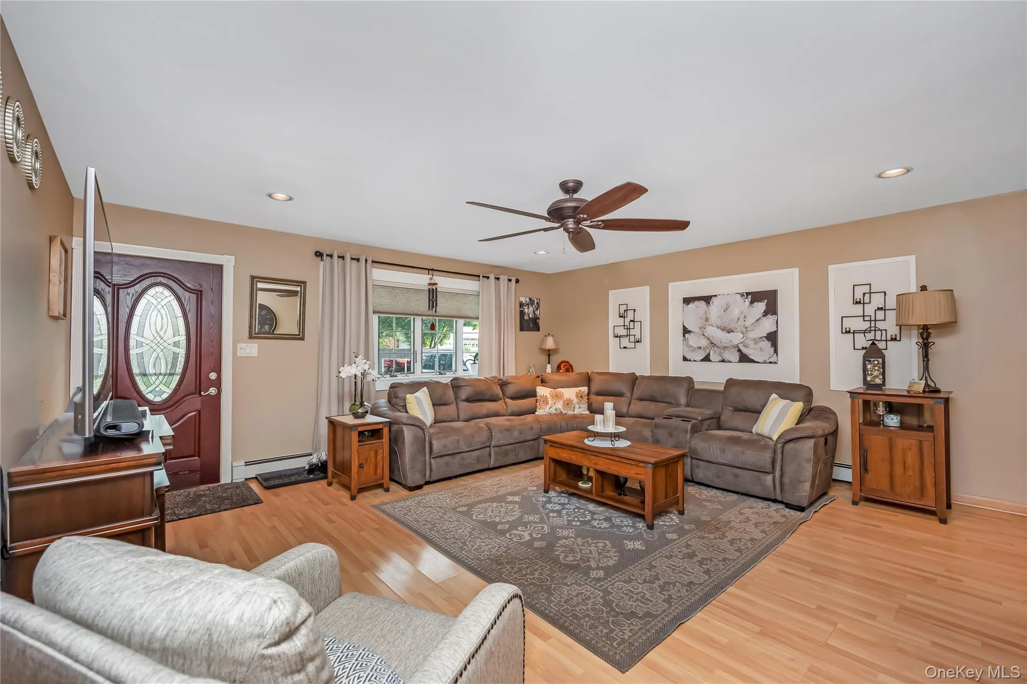281 Thrift Street, Islip, NY, 3 Bedrooms Bedrooms, 7 Rooms Rooms,2 BathroomsBathrooms,Residential,For Rent,Thrift,0,1026543 281 Thrift Street, Islip, NY, 3 Bedrooms Bedrooms, 7 Rooms Rooms,2 BathroomsBathrooms,Residential,For Rent,Thrift,0,1026543