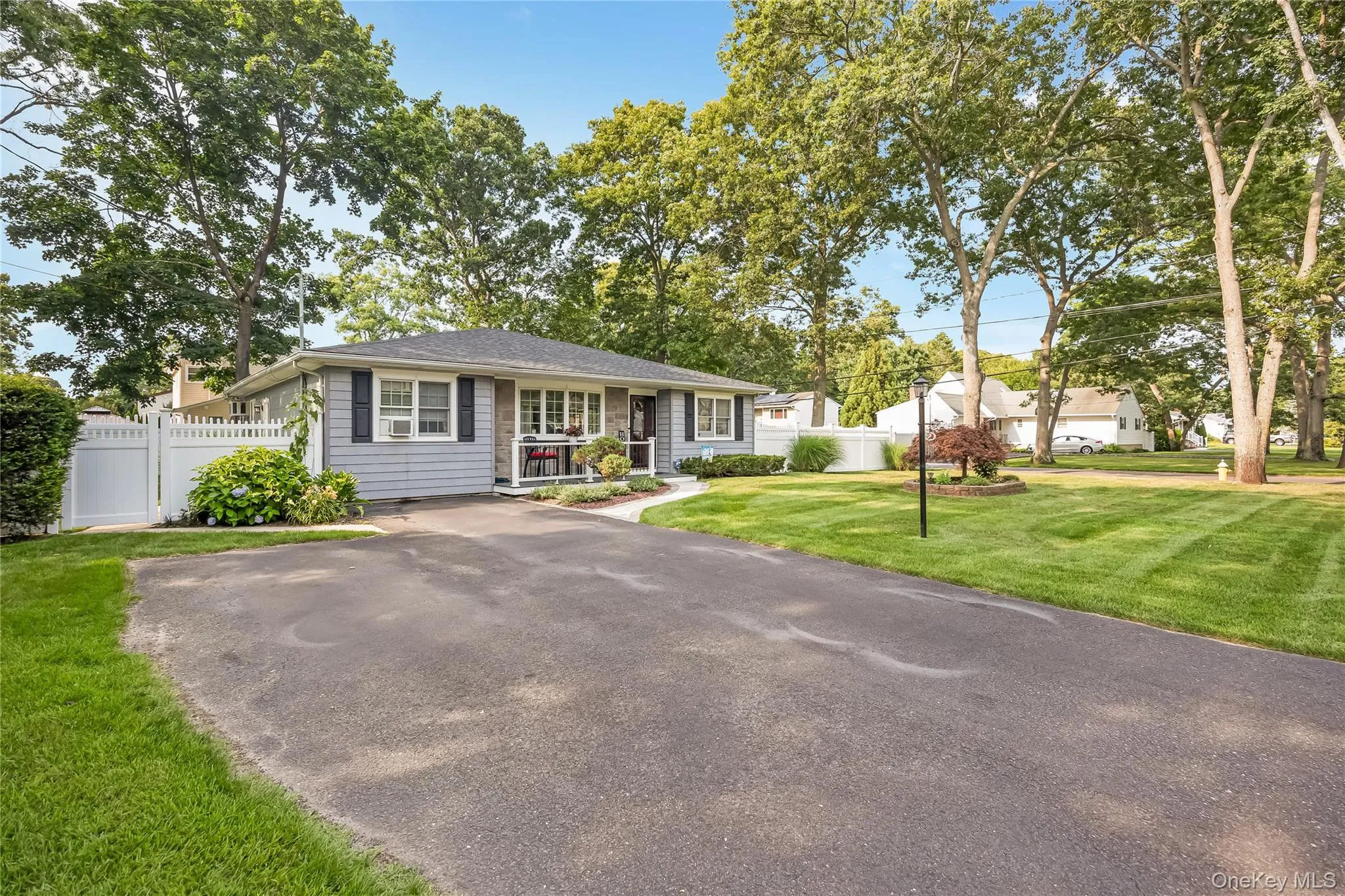 281 Thrift Street, Islip, NY, 3 Bedrooms Bedrooms, 7 Rooms Rooms,2 BathroomsBathrooms,Residential,For Rent,Thrift,0,1026543 281 Thrift Street, Islip, NY, 3 Bedrooms Bedrooms, 7 Rooms Rooms,2 BathroomsBathrooms,Residential,For Rent,Thrift,0,1026543