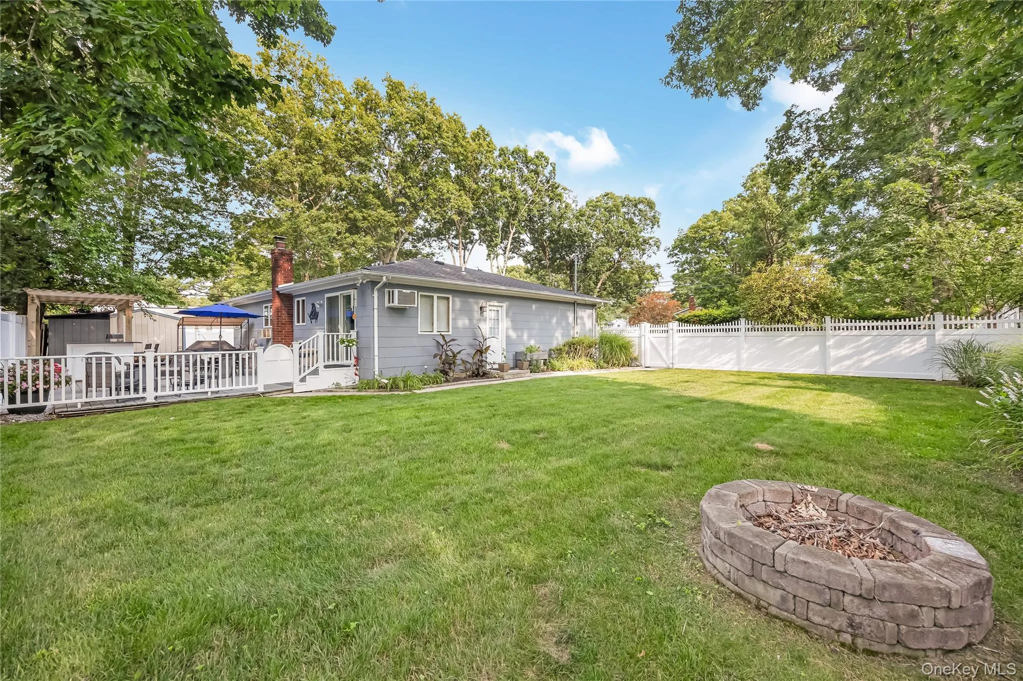 281 Thrift Street, Islip, NY, 3 Bedrooms Bedrooms, 7 Rooms Rooms,2 BathroomsBathrooms,Residential,For Rent,Thrift,0,1026543 281 Thrift Street, Islip, NY, 3 Bedrooms Bedrooms, 7 Rooms Rooms,2 BathroomsBathrooms,Residential,For Rent,Thrift,0,1026543