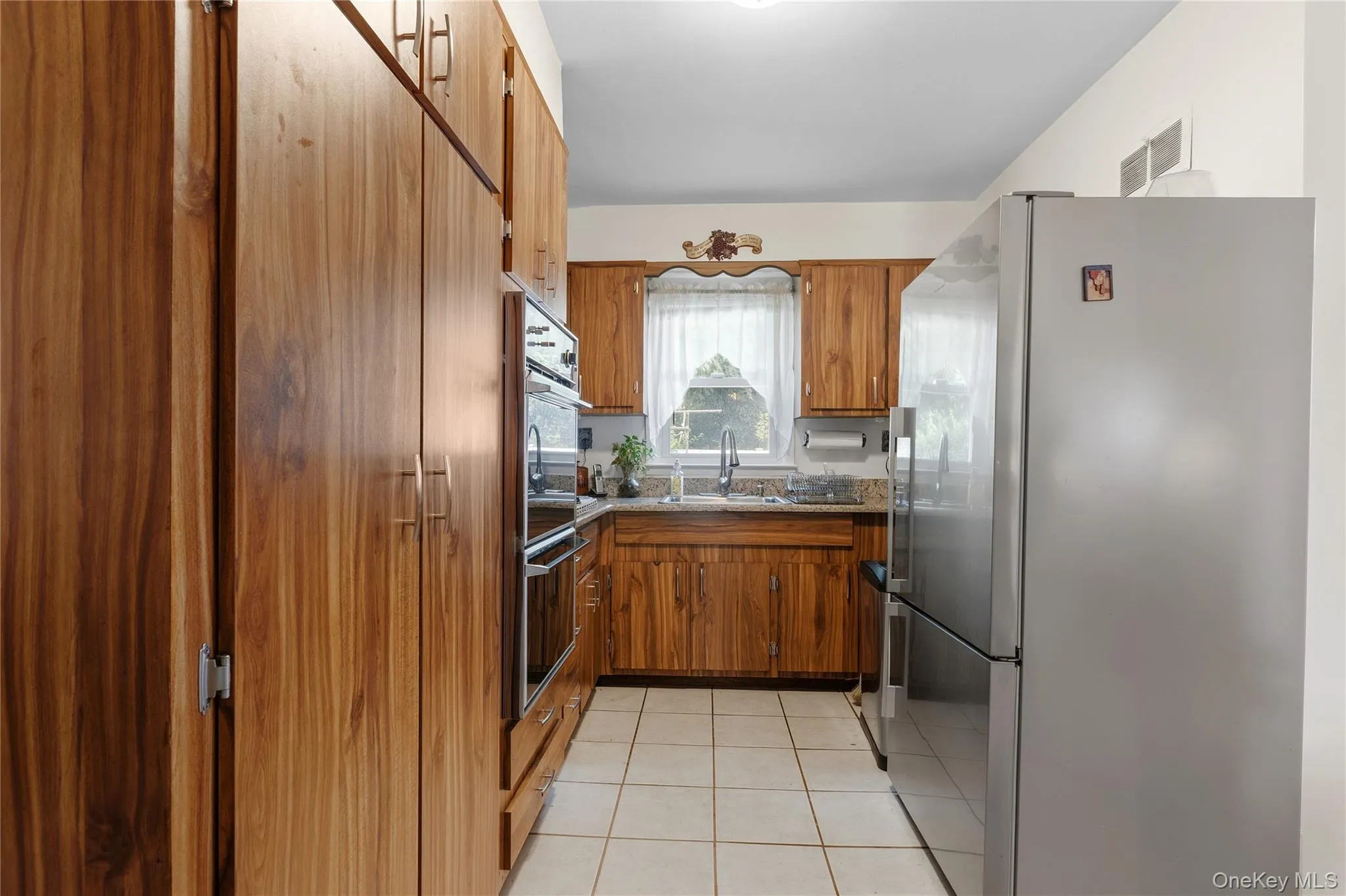 Galley Kitchen Galley Kitchen