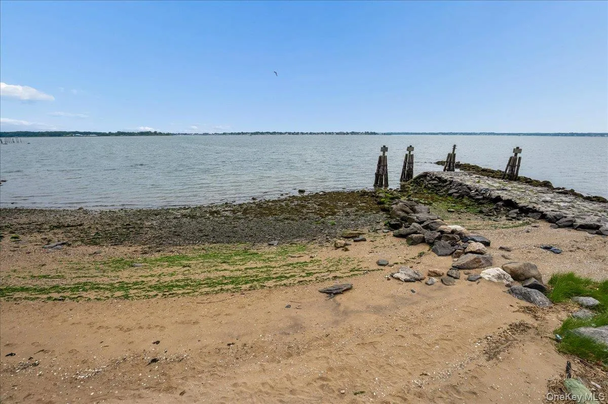 1130 Stadium Avenue, New York, NY, 2 Bedrooms Bedrooms, 6 Rooms Rooms,1 BathroomBathrooms,Residential,For Rent,Stadium,0,1026548 1130 Stadium Avenue, New York, NY, 2 Bedrooms Bedrooms, 6 Rooms Rooms,1 BathroomBathrooms,Residential,For Rent,Stadium,0,1026548