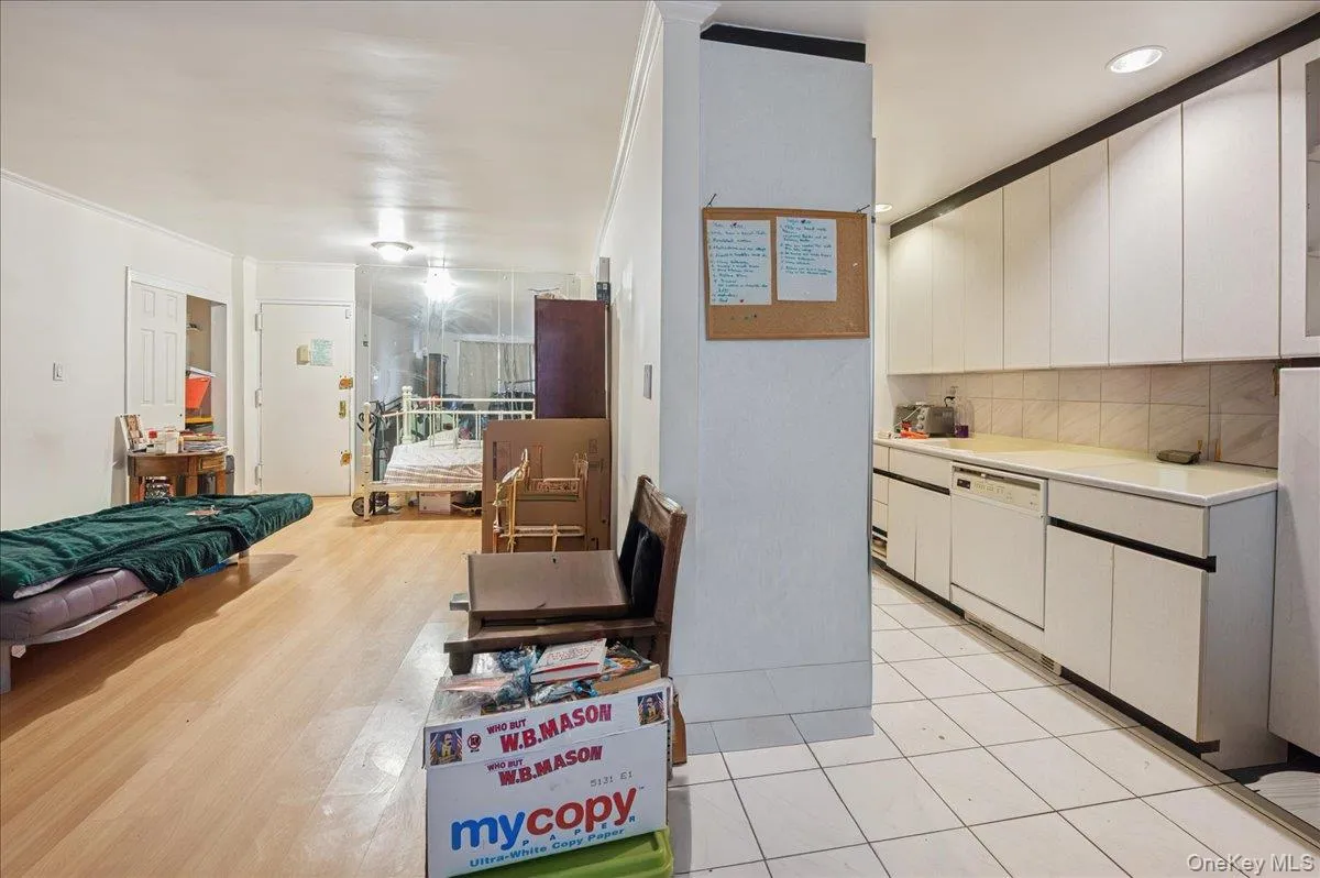 1130 Stadium Avenue, New York, NY, 2 Bedrooms Bedrooms, 6 Rooms Rooms,1 BathroomBathrooms,Residential,For Rent,Stadium,0,1026548 1130 Stadium Avenue, New York, NY, 2 Bedrooms Bedrooms, 6 Rooms Rooms,1 BathroomBathrooms,Residential,For Rent,Stadium,0,1026548