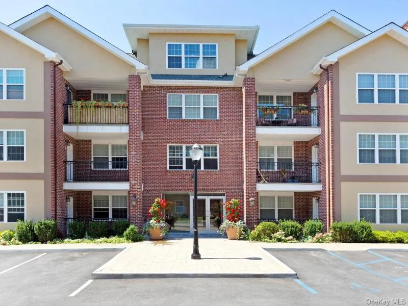 200 Carney Street, Glen Cove, NY, 2 Bedrooms Bedrooms, 3 Rooms Rooms,1 BathroomBathrooms,Residential Lease,For Rent,Carney,0,1026550 200 Carney Street, Glen Cove, NY, 2 Bedrooms Bedrooms, 3 Rooms Rooms,1 BathroomBathrooms,Residential Lease,For Rent,Carney,0,1026550