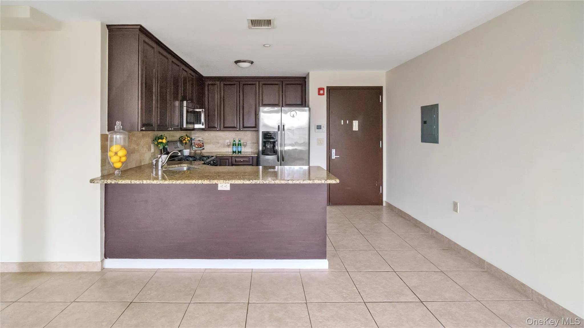 200 Carney Street, Glen Cove, NY, 2 Bedrooms Bedrooms, 3 Rooms Rooms,1 BathroomBathrooms,Residential Lease,For Rent,Carney,0,1026550 200 Carney Street, Glen Cove, NY, 2 Bedrooms Bedrooms, 3 Rooms Rooms,1 BathroomBathrooms,Residential Lease,For Rent,Carney,0,1026550