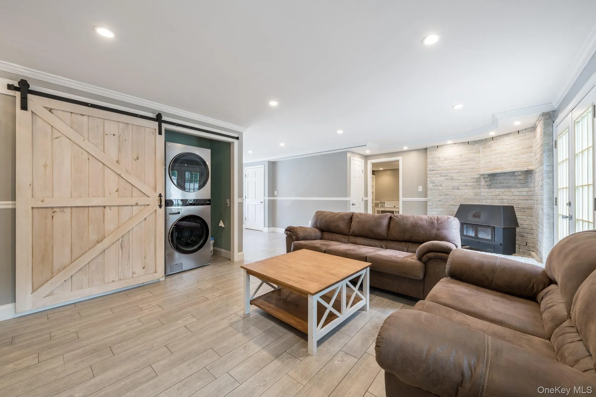 36 Balsam Drive, Brookhaven, NY, 5 Bedrooms Bedrooms, 12 Rooms Rooms,3 BathroomsBathrooms,Residential,For Rent,Balsam,0,1026556 36 Balsam Drive, Brookhaven, NY, 5 Bedrooms Bedrooms, 12 Rooms Rooms,3 BathroomsBathrooms,Residential,For Rent,Balsam,0,1026556