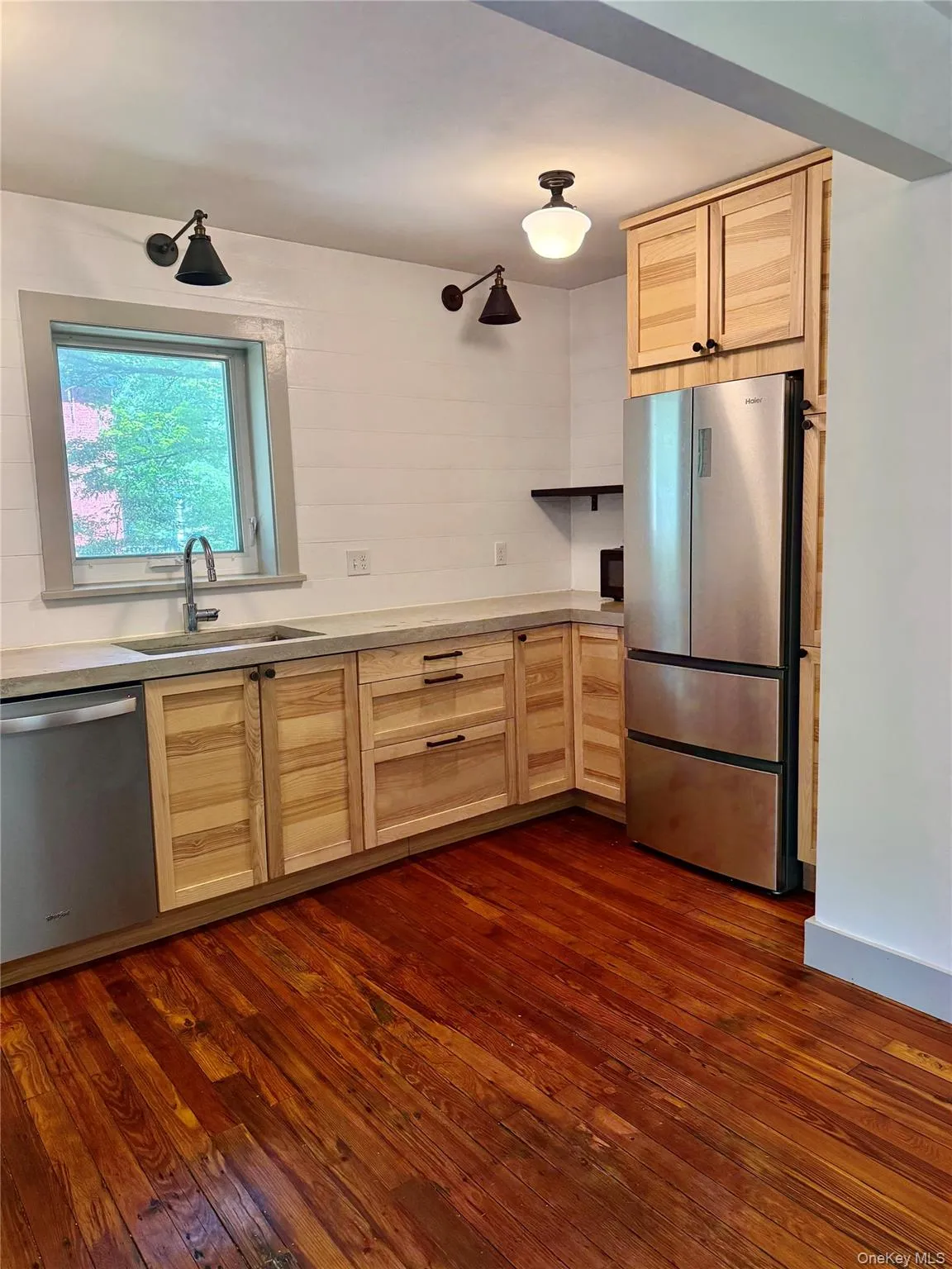 34 Garden Street, Red Hook, NY, 3 Bedrooms Bedrooms, 7 Rooms Rooms,1 BathroomBathrooms,Residential Lease,For Rent,Garden,0,1026557 34 Garden Street, Red Hook, NY, 3 Bedrooms Bedrooms, 7 Rooms Rooms,1 BathroomBathrooms,Residential Lease,For Rent,Garden,0,1026557