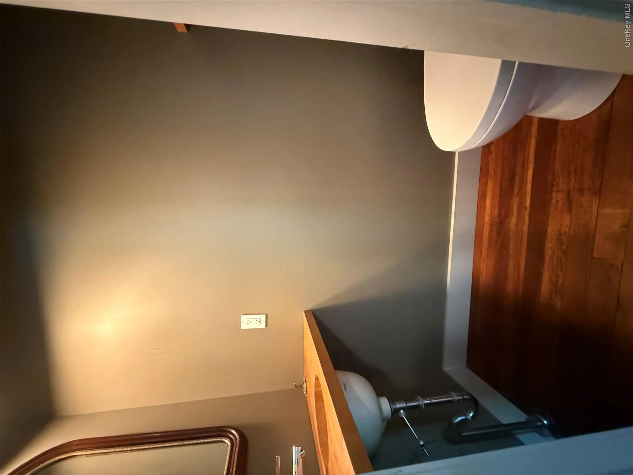 34 Garden Street, Red Hook, NY, 3 Bedrooms Bedrooms, 7 Rooms Rooms,1 BathroomBathrooms,Residential Lease,For Rent,Garden,0,1026557 34 Garden Street, Red Hook, NY, 3 Bedrooms Bedrooms, 7 Rooms Rooms,1 BathroomBathrooms,Residential Lease,For Rent,Garden,0,1026557