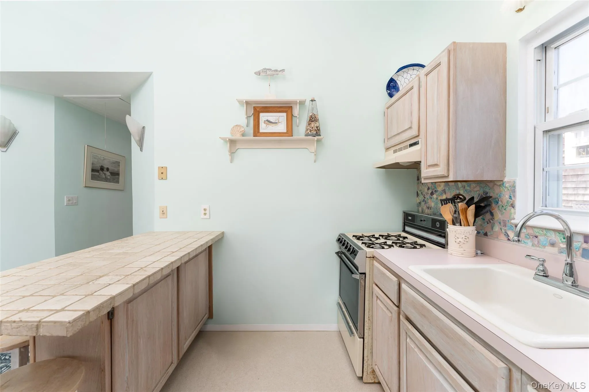 18 Beach, Riverhead, NY, 3 Bedrooms Bedrooms, 6 Rooms Rooms,2 BathroomsBathrooms,Residential,For Rent,Beach,0,1026560 18 Beach, Riverhead, NY, 3 Bedrooms Bedrooms, 6 Rooms Rooms,2 BathroomsBathrooms,Residential,For Rent,Beach,0,1026560