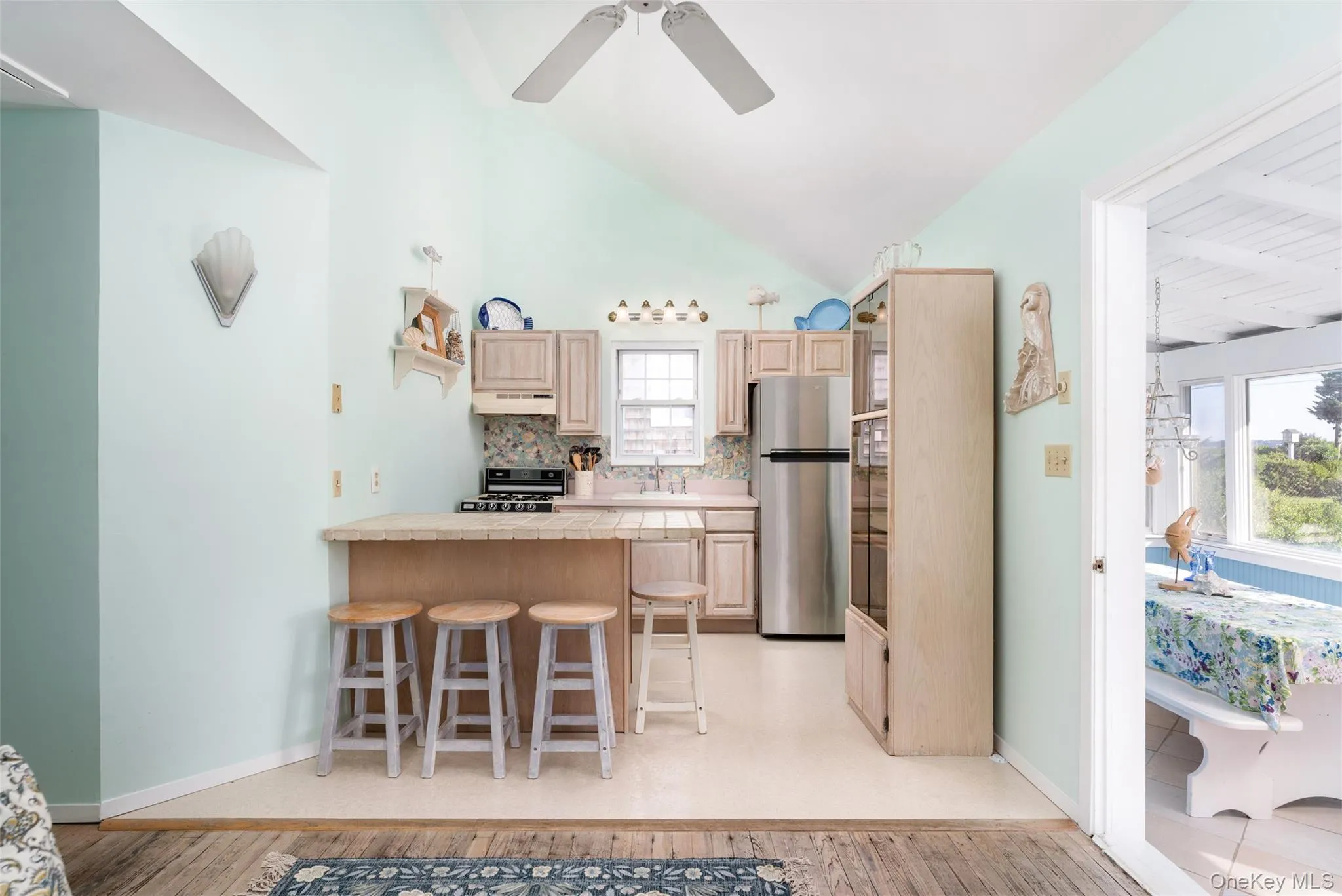 18 Beach, Riverhead, NY, 3 Bedrooms Bedrooms, 6 Rooms Rooms,2 BathroomsBathrooms,Residential,For Rent,Beach,0,1026560 18 Beach, Riverhead, NY, 3 Bedrooms Bedrooms, 6 Rooms Rooms,2 BathroomsBathrooms,Residential,For Rent,Beach,0,1026560