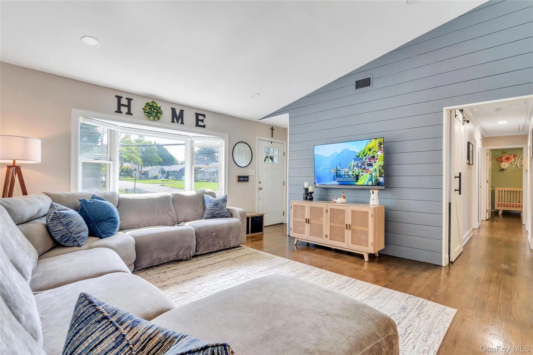 5 Shaftsbury Lane, Huntington, NY, 3 Bedrooms Bedrooms, 6 Rooms Rooms,2 BathroomsBathrooms,Residential,For Rent,Shaftsbury,0,1026564 5 Shaftsbury Lane, Huntington, NY, 3 Bedrooms Bedrooms, 6 Rooms Rooms,2 BathroomsBathrooms,Residential,For Rent,Shaftsbury,0,1026564