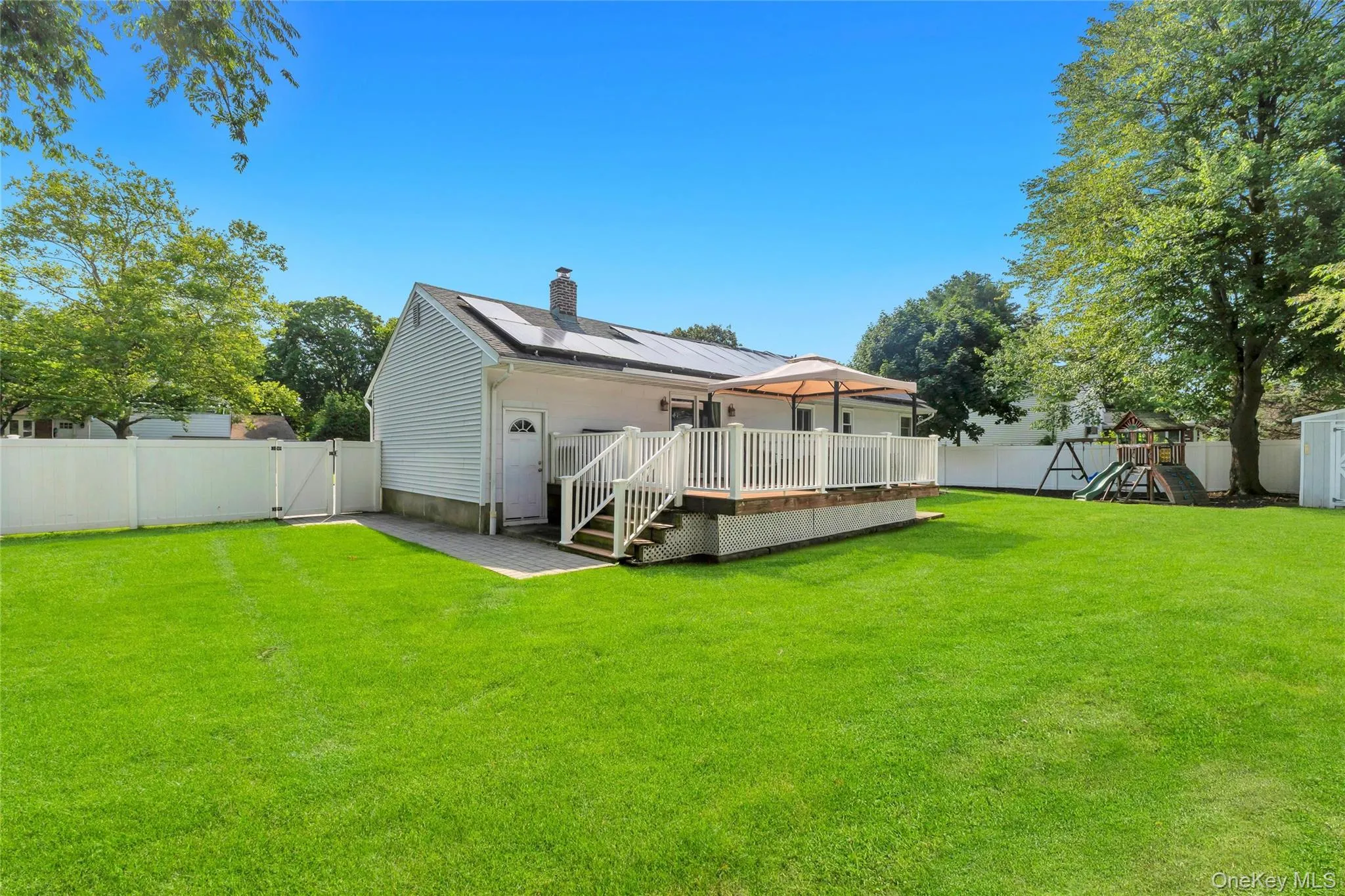 5 Shaftsbury Lane, Huntington, NY, 3 Bedrooms Bedrooms, 6 Rooms Rooms,2 BathroomsBathrooms,Residential,For Rent,Shaftsbury,0,1026564 5 Shaftsbury Lane, Huntington, NY, 3 Bedrooms Bedrooms, 6 Rooms Rooms,2 BathroomsBathrooms,Residential,For Rent,Shaftsbury,0,1026564